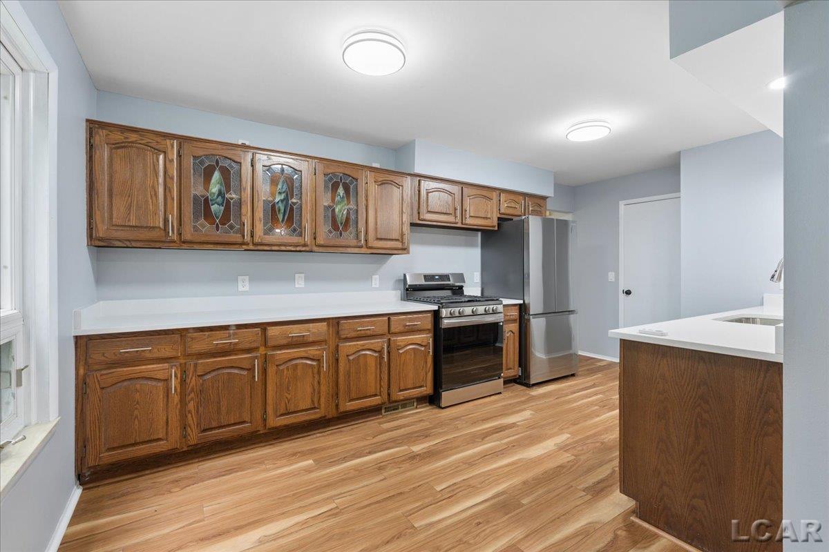 868 Watson Road Property Photo 11