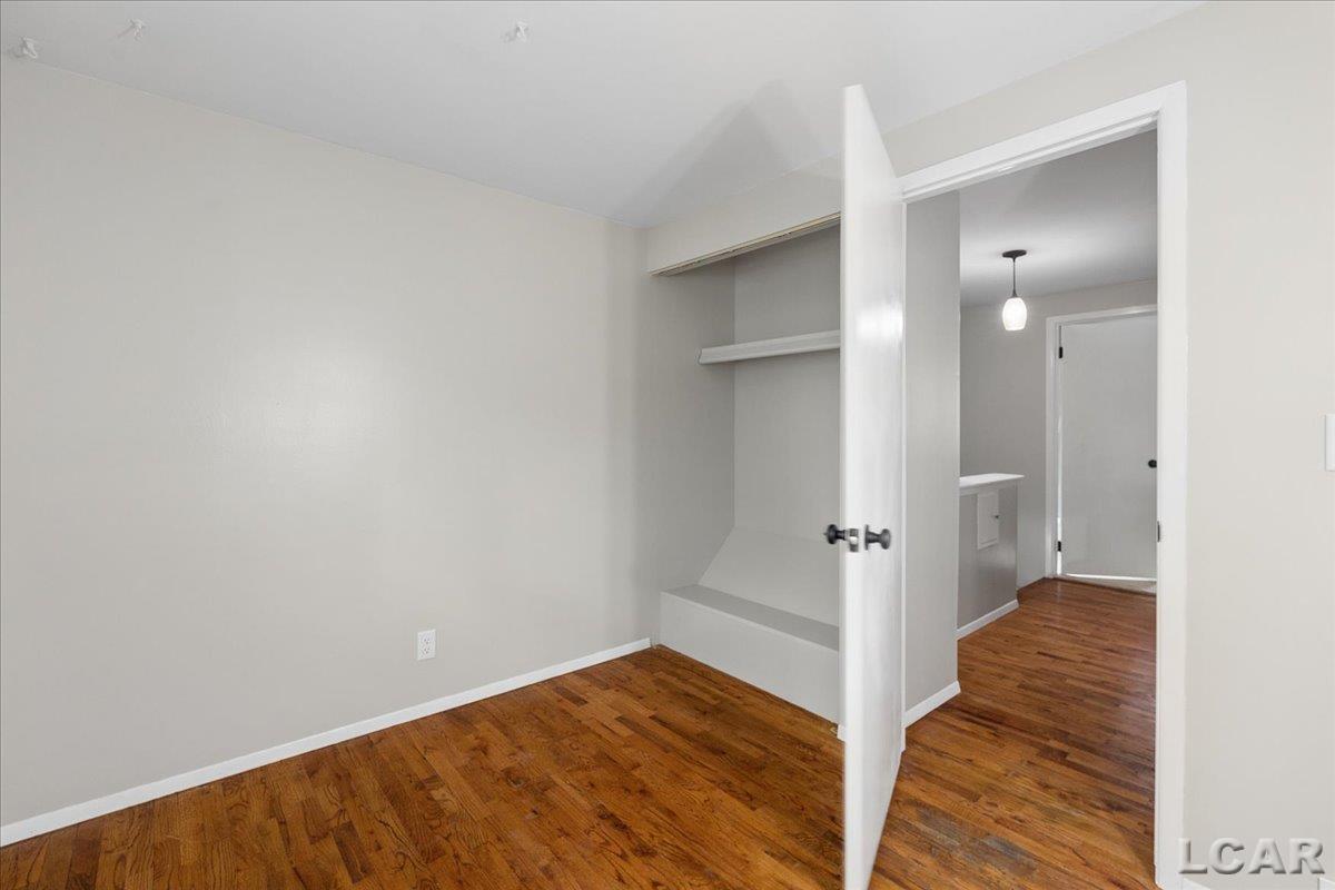 868 Watson Road Property Photo 33