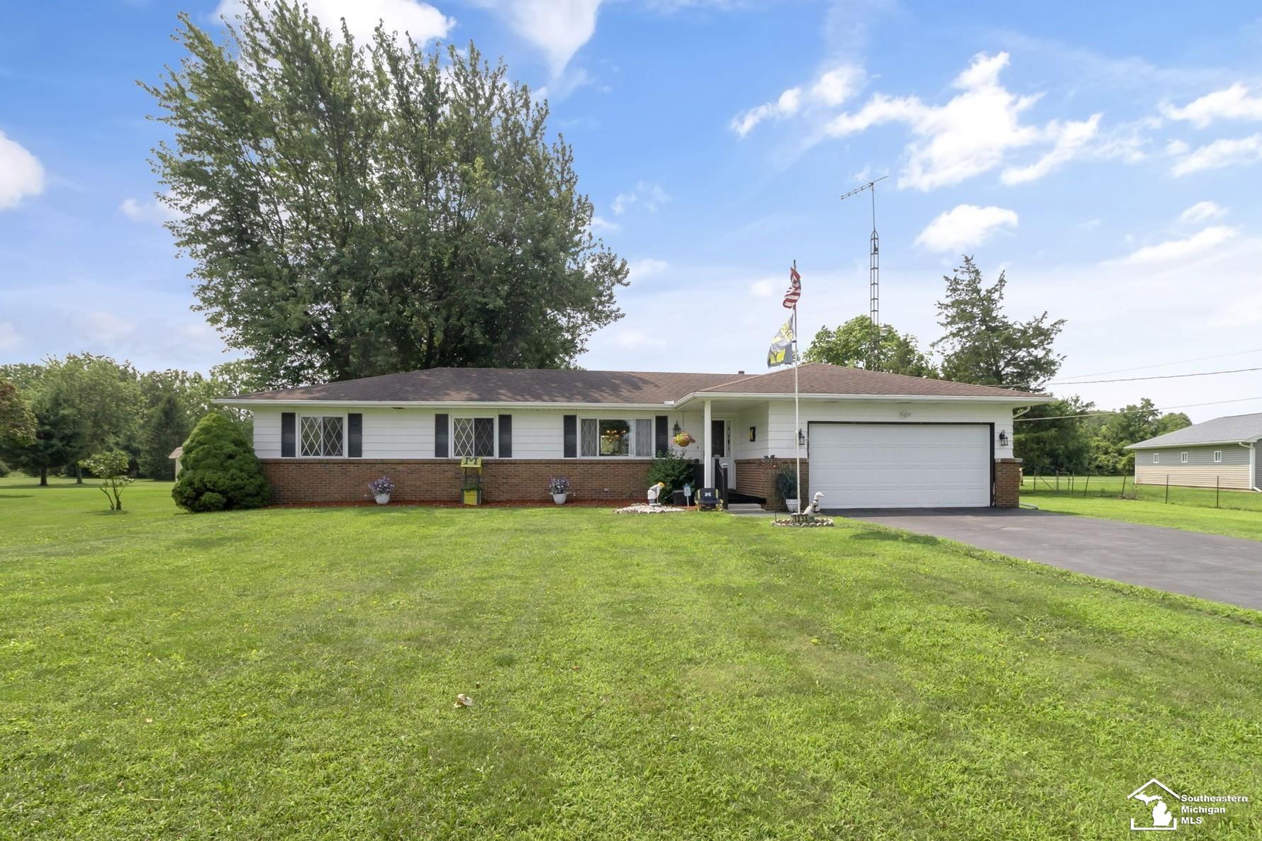 1255 Sterns Road Property Photo 1