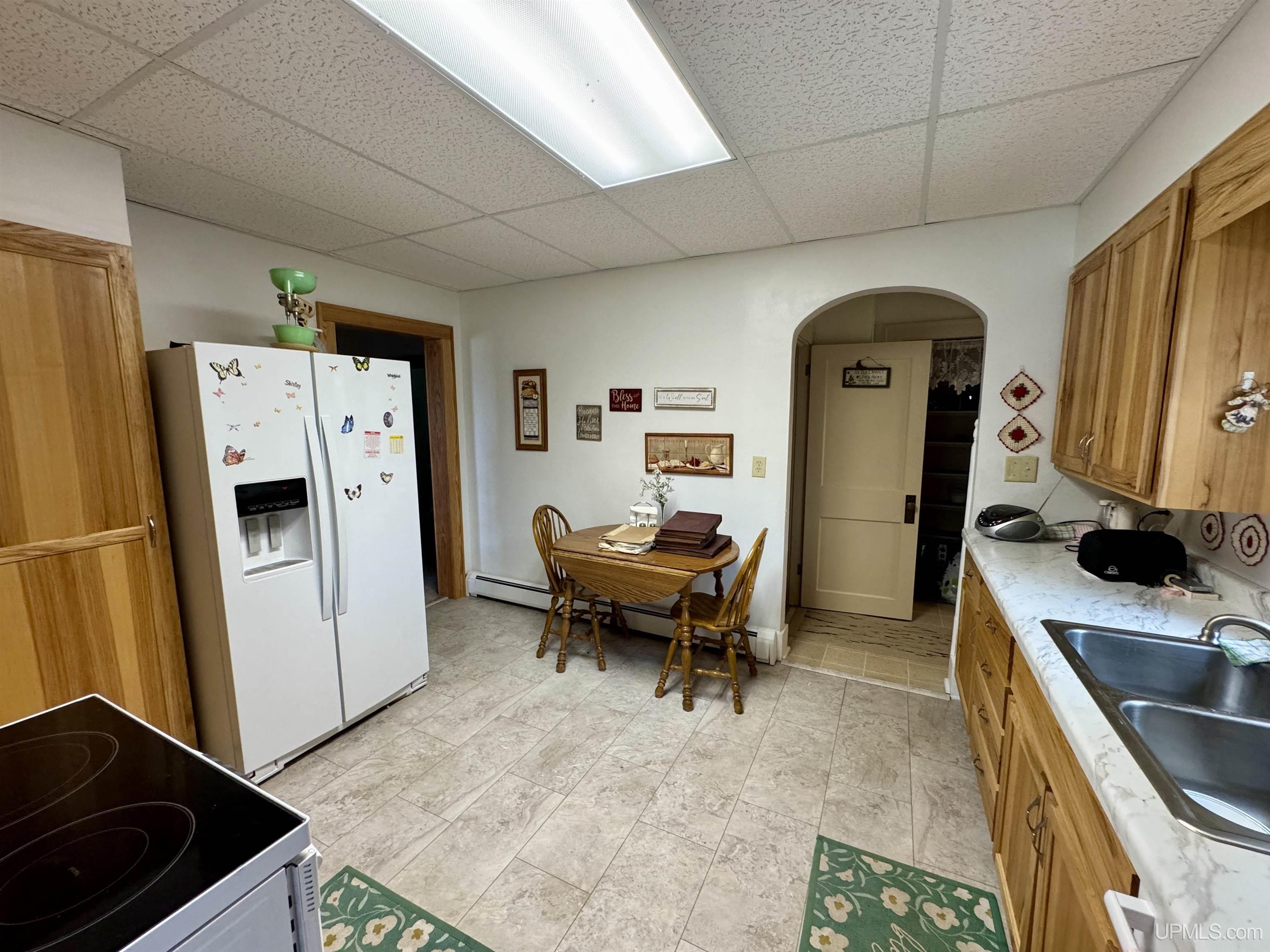 815 Erie Avenue Property Photo 3