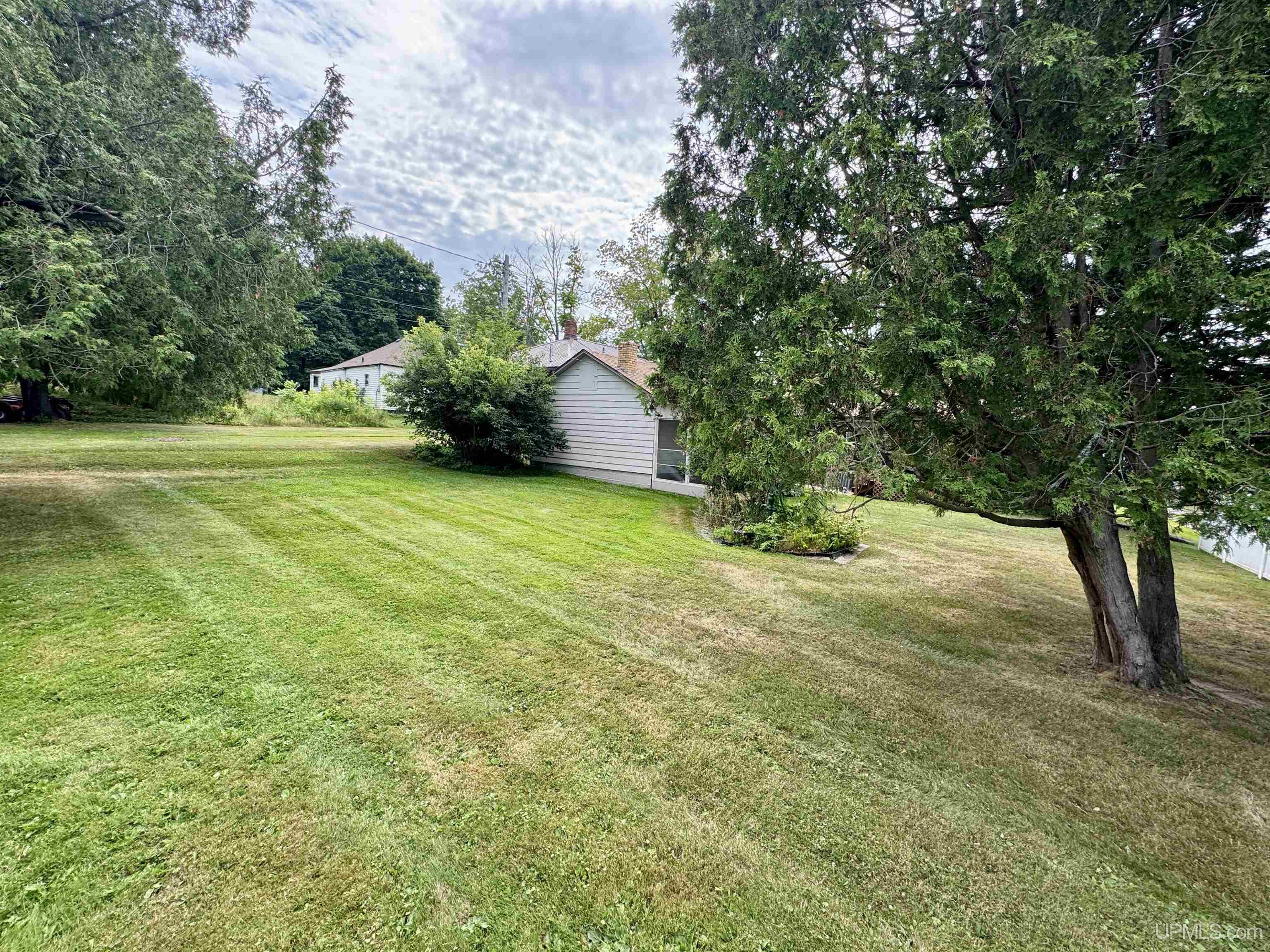 815 Erie Avenue Property Photo 25