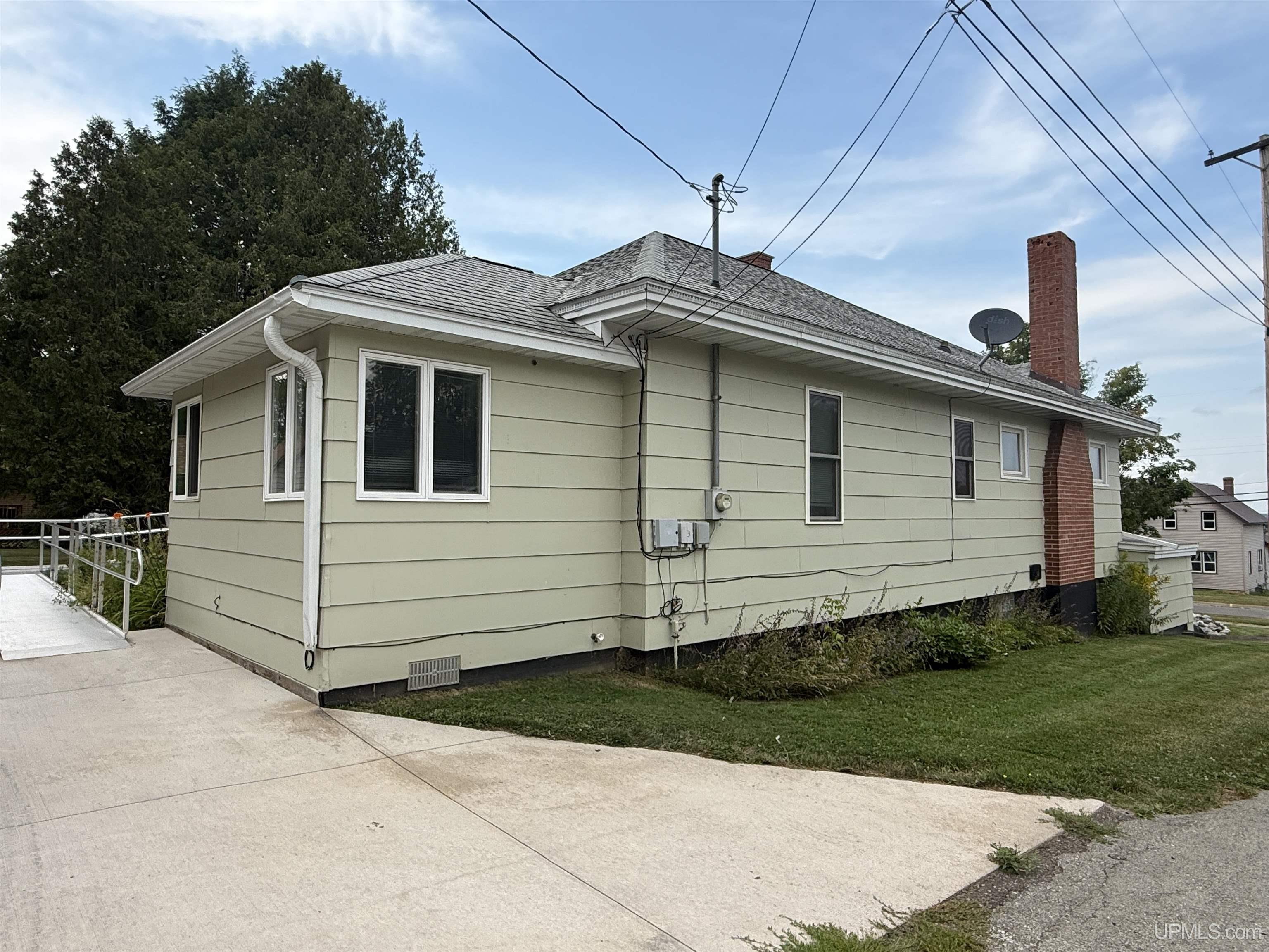 815 Erie Avenue Property Photo 27