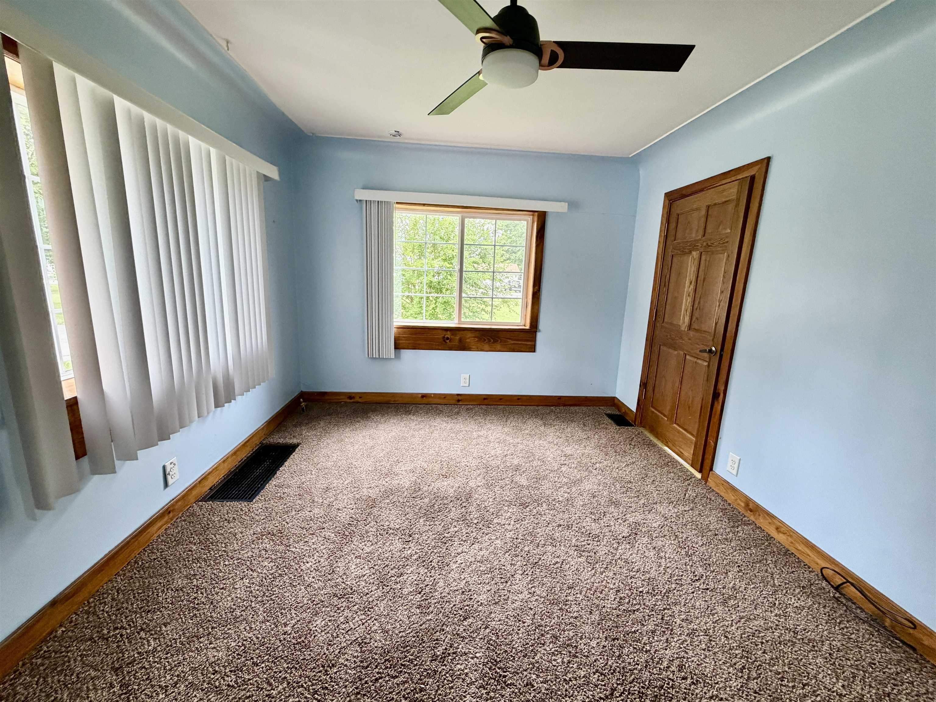 111 6th Street Property Photo 5