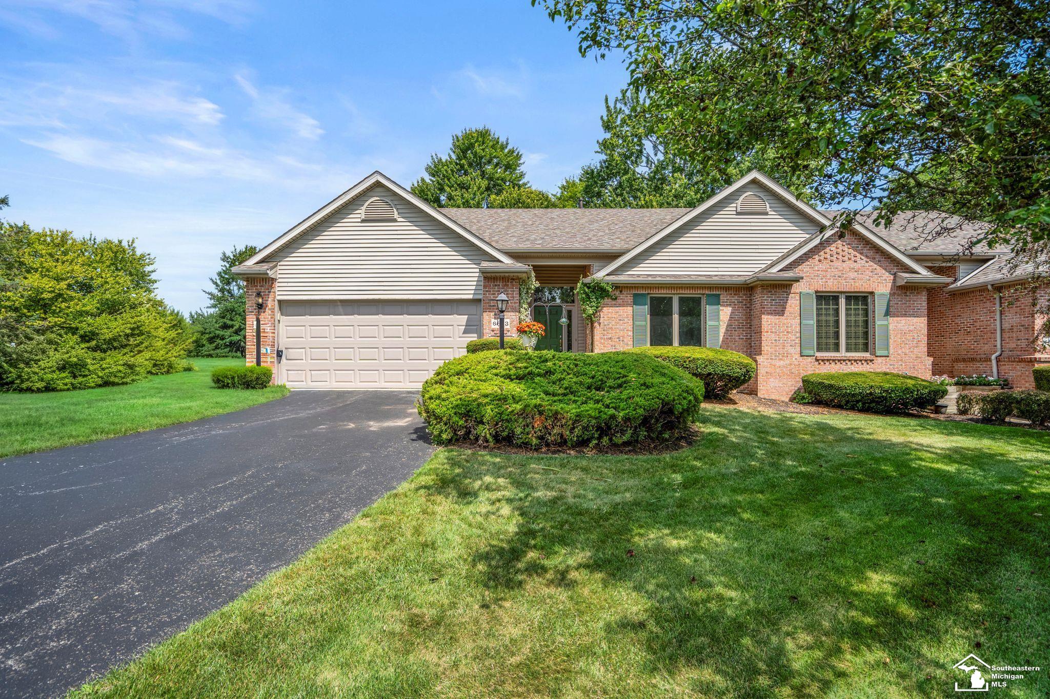6643 Gleneagles Circle Property Photo 1
