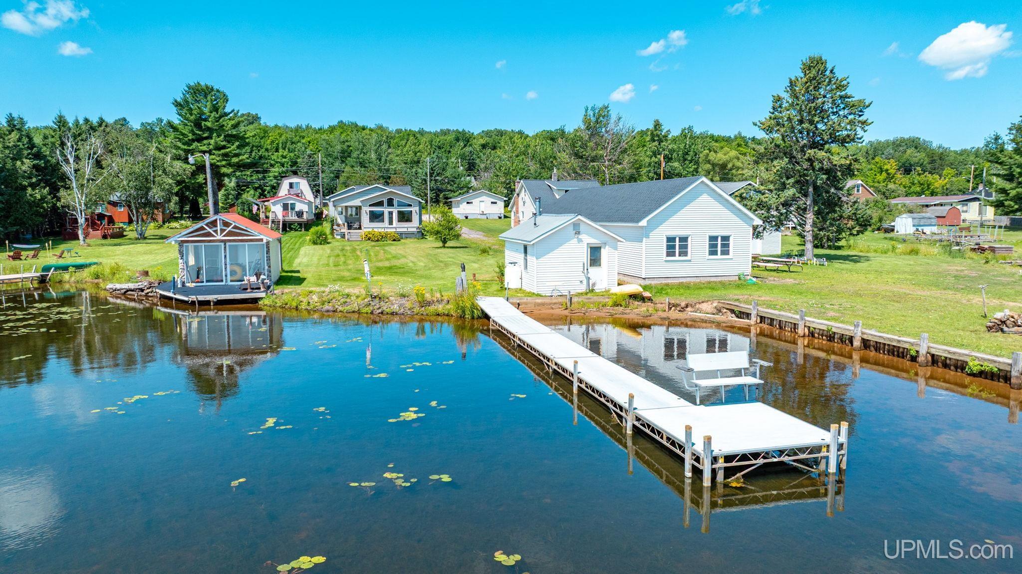 42720 Lakeshore Drive Property Photo 1