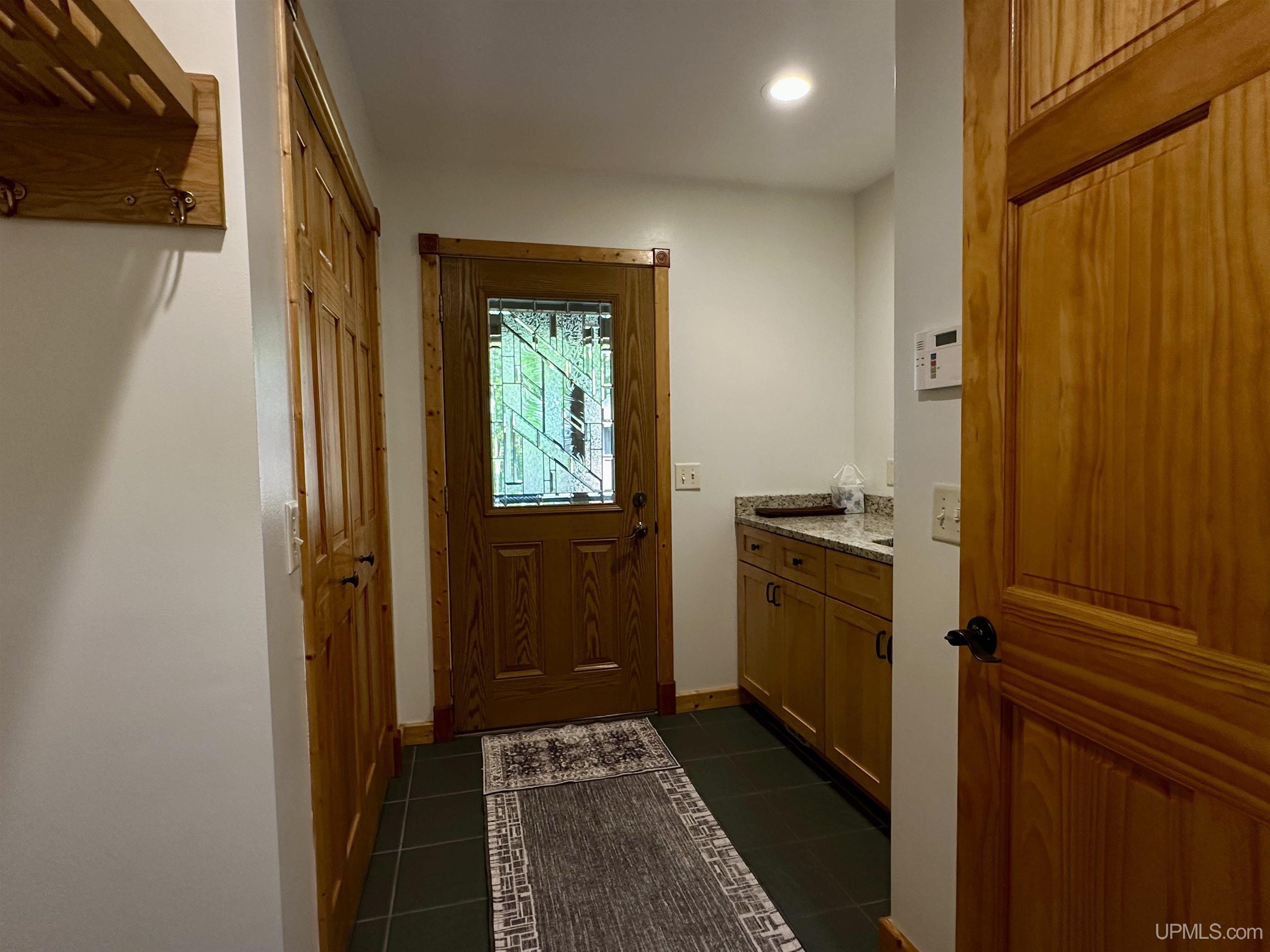 8997 N East Shore Road Property Photo 7