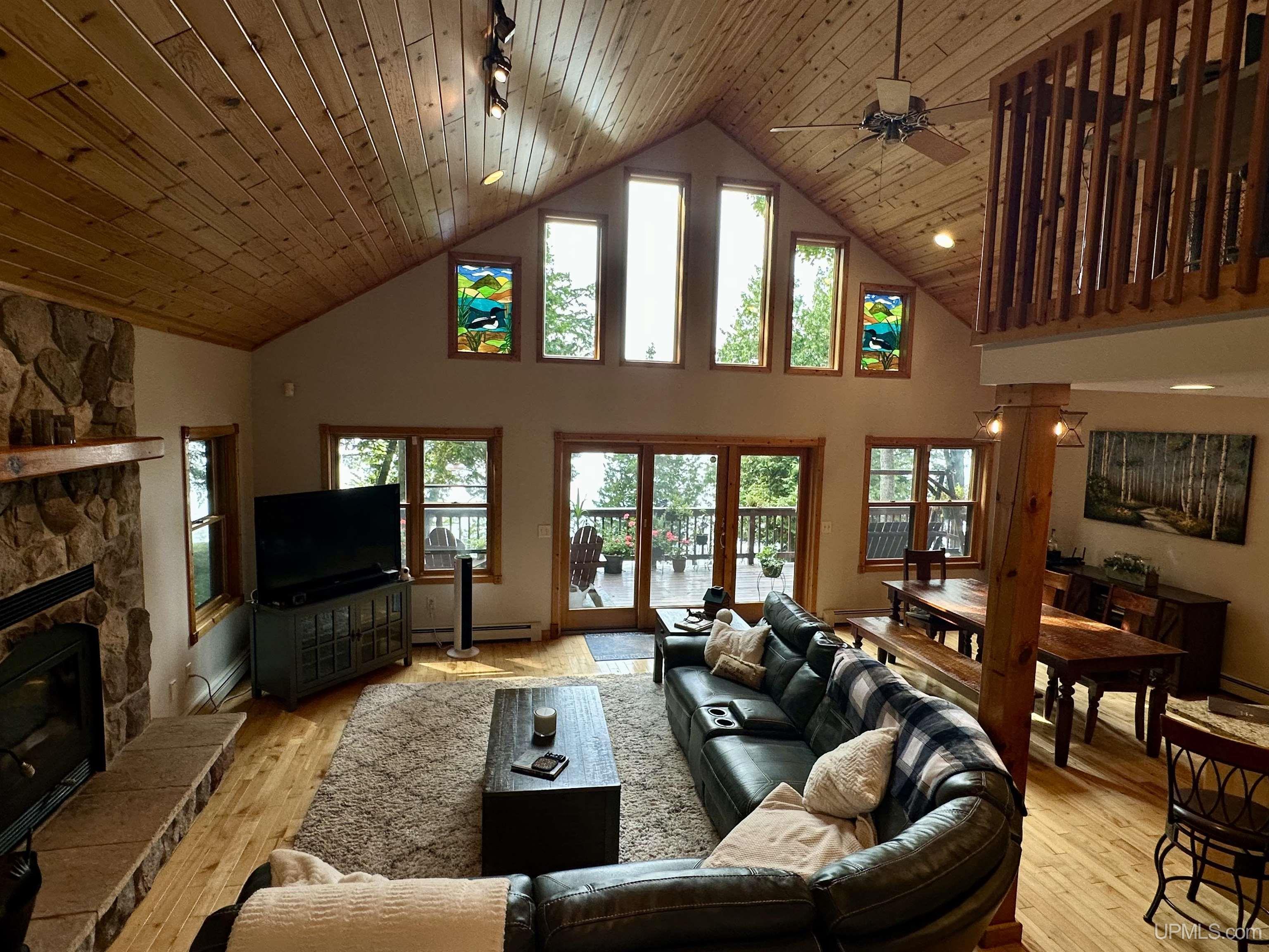 8997 N East Shore Road Property Photo 15