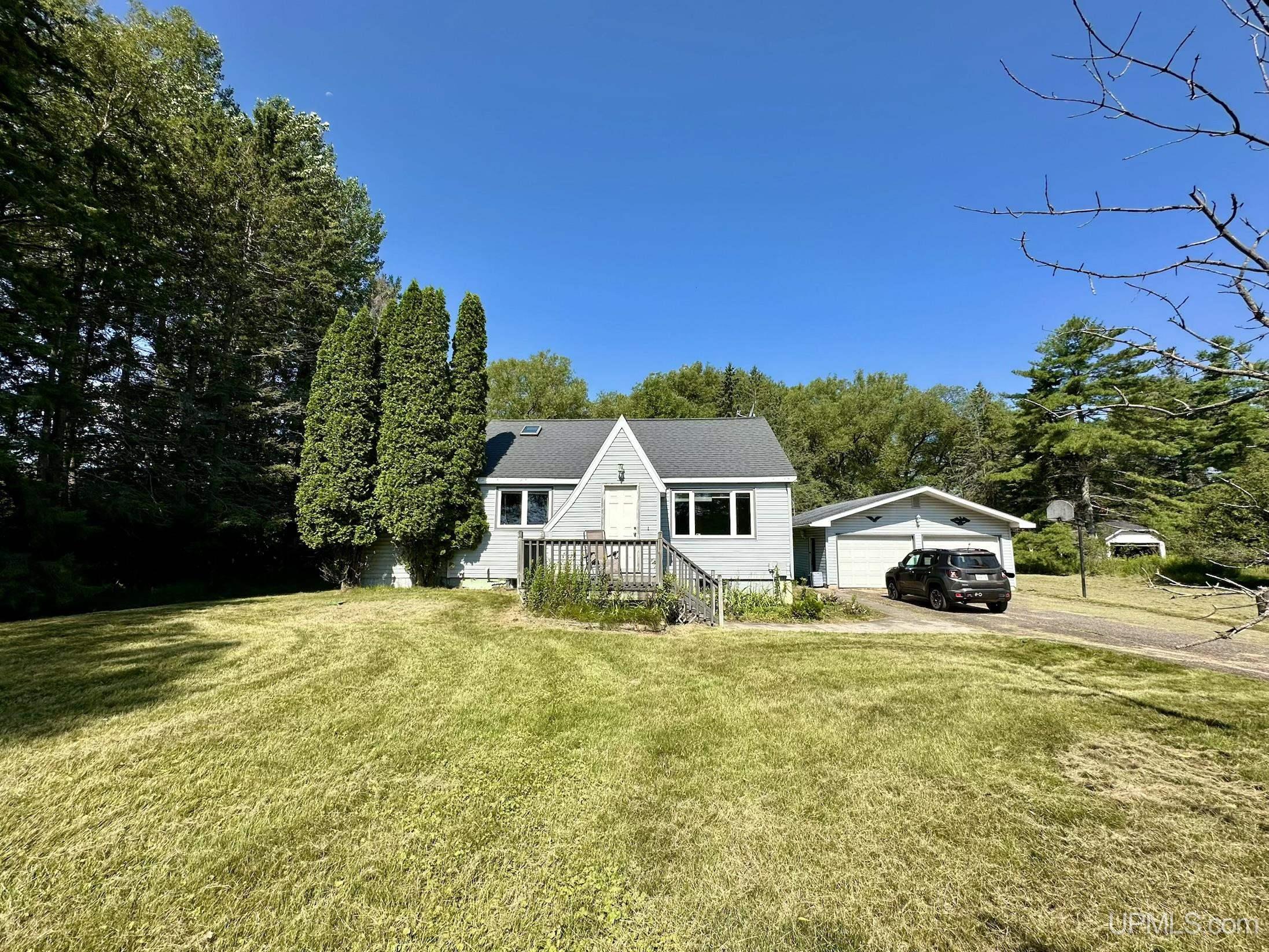 1114 Willow Road Property Photo 1