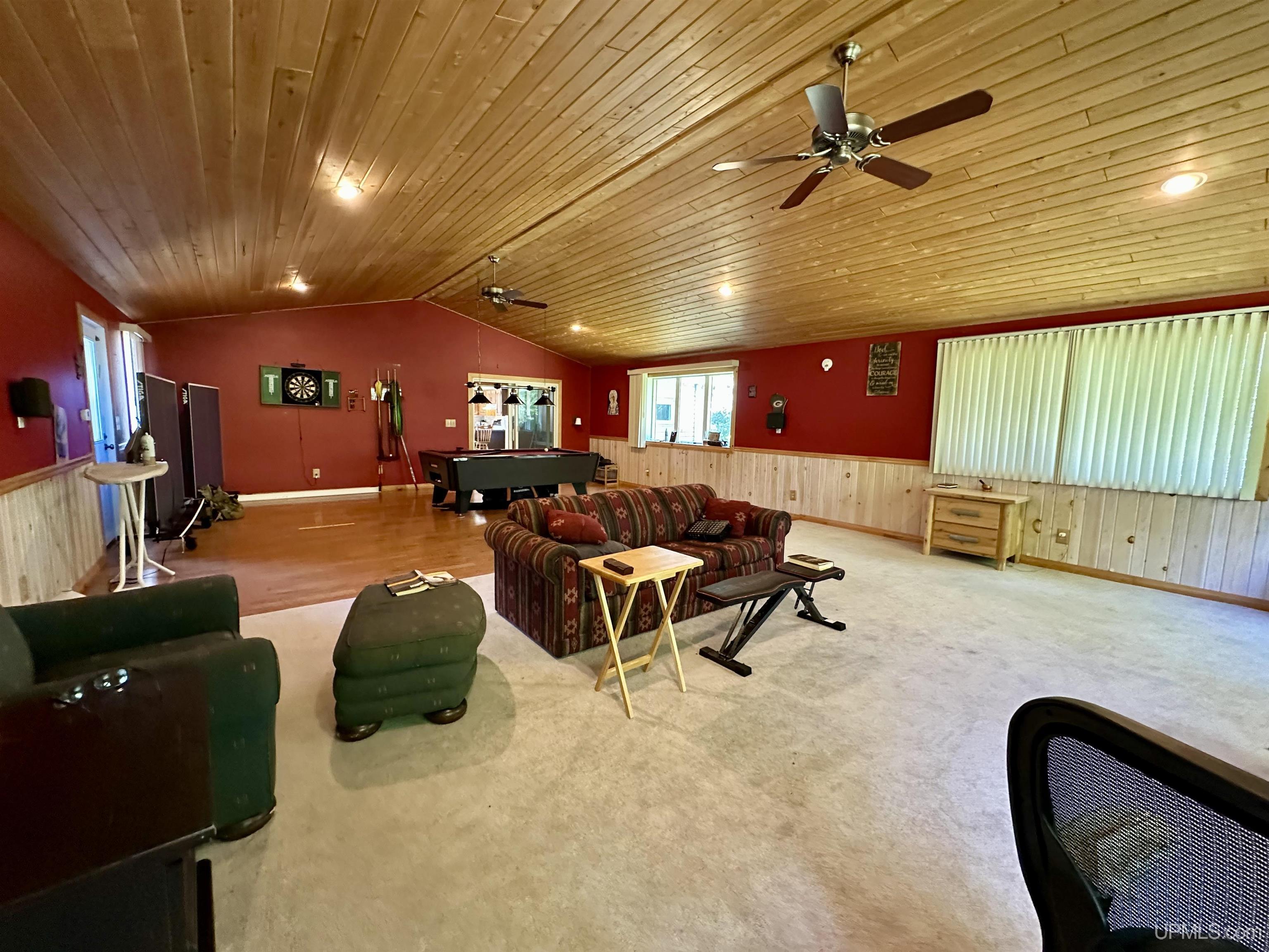 1114 Willow Road Property Photo 9