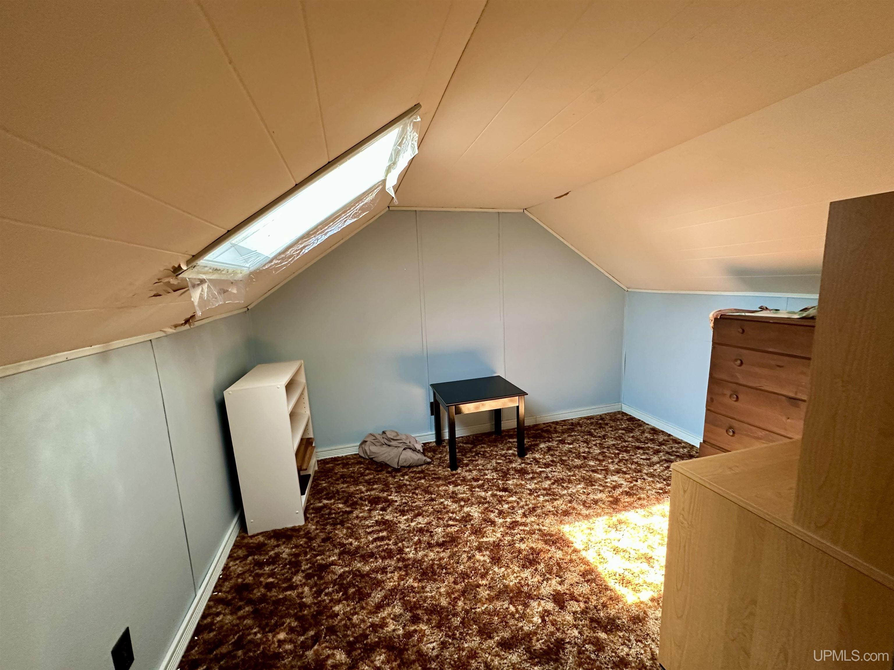 1114 Willow Road Property Photo 15