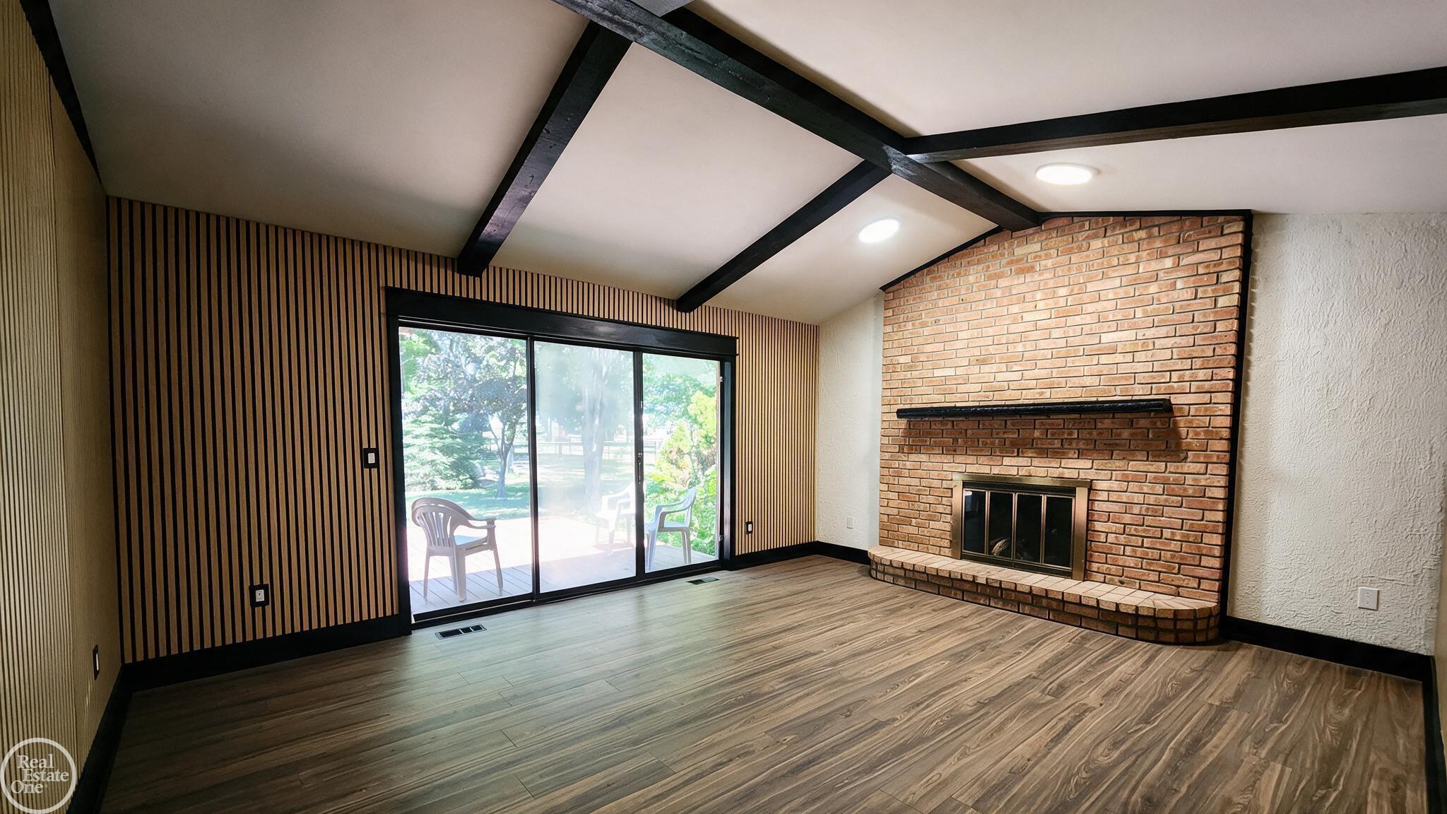 11343 Common Road Property Photo 7