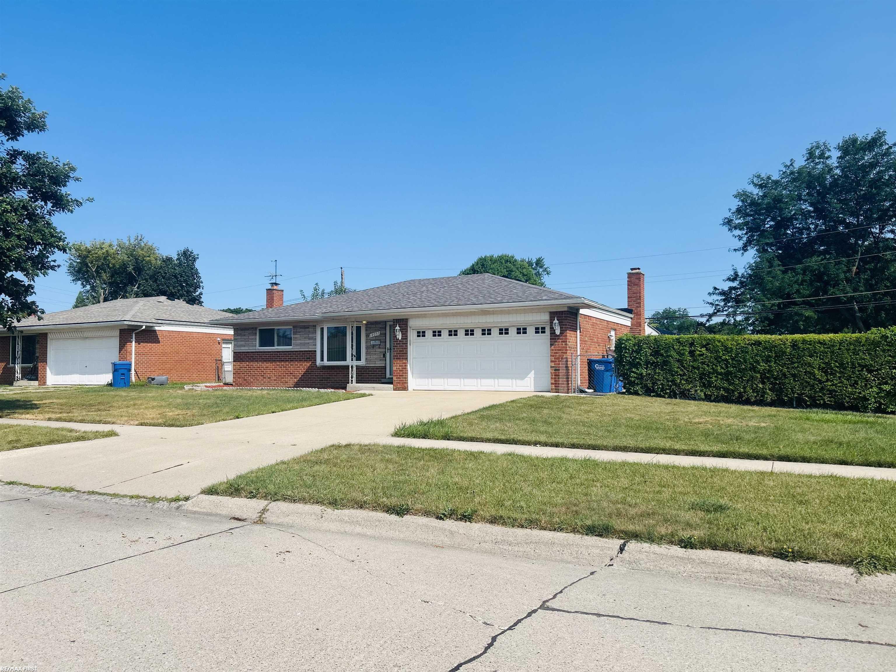 14057 Edison Street Property Photo 2