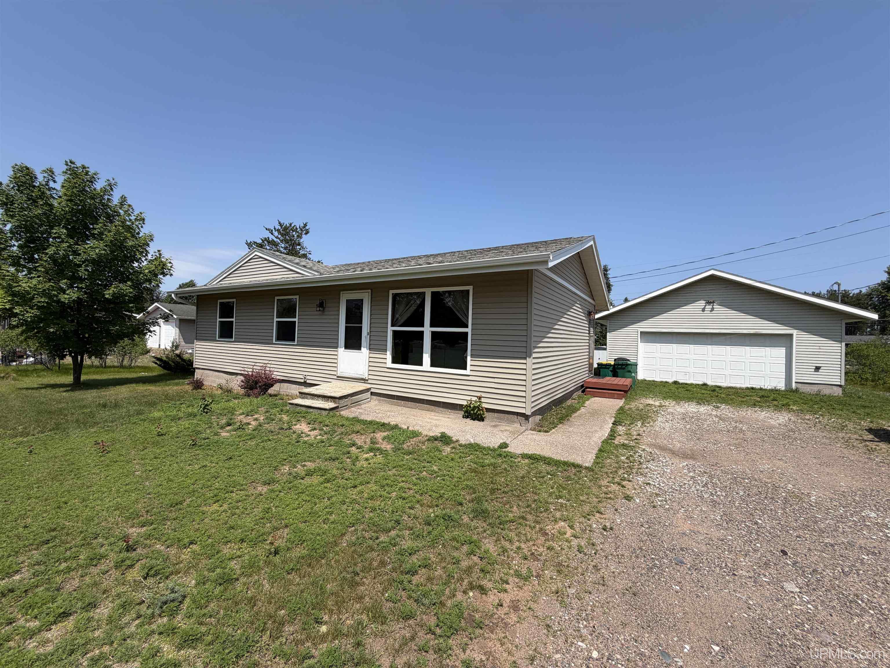 1487 E M28 Highway Property Photo 1