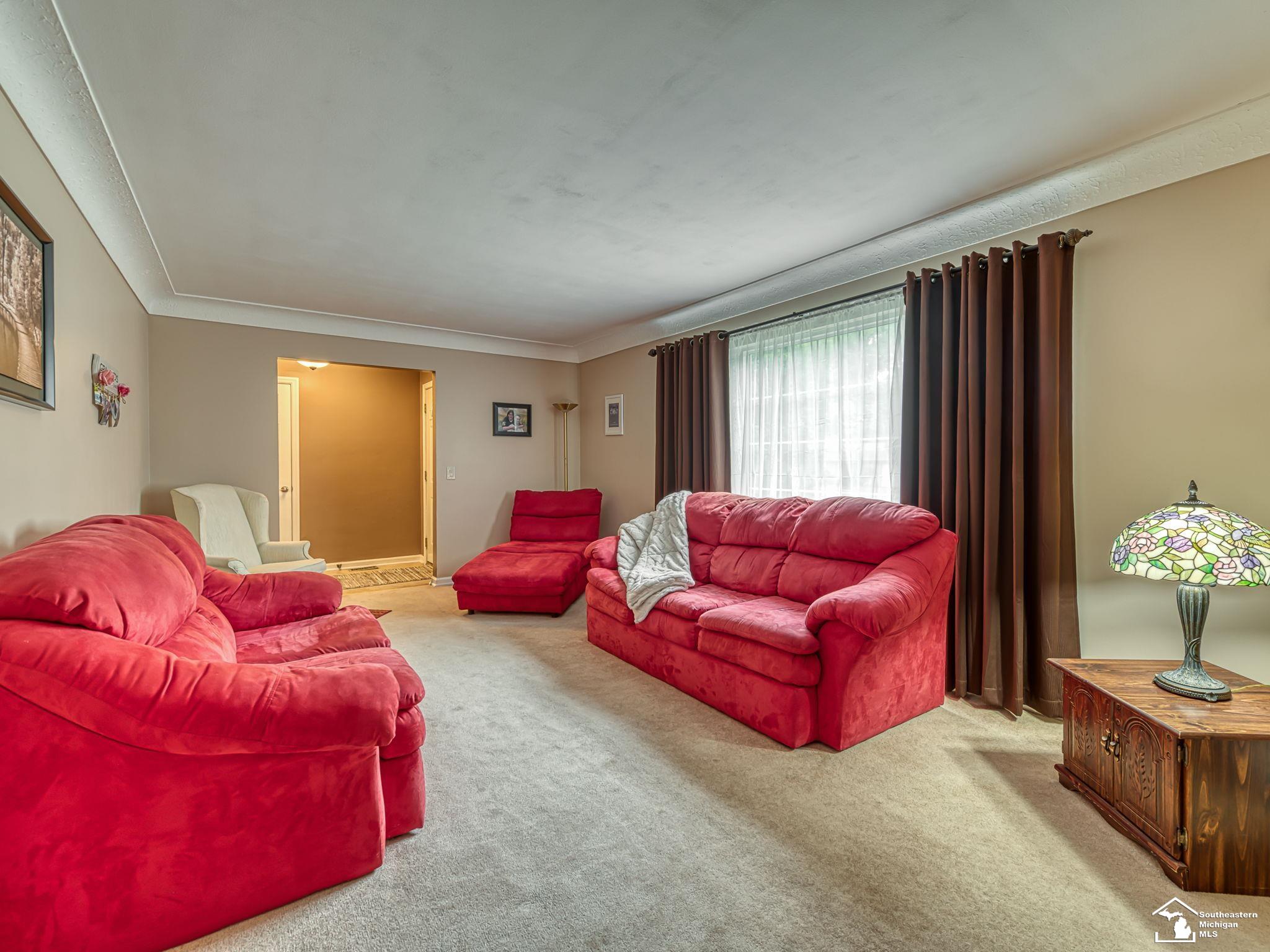 7524 Tarra Drive Property Photo 4