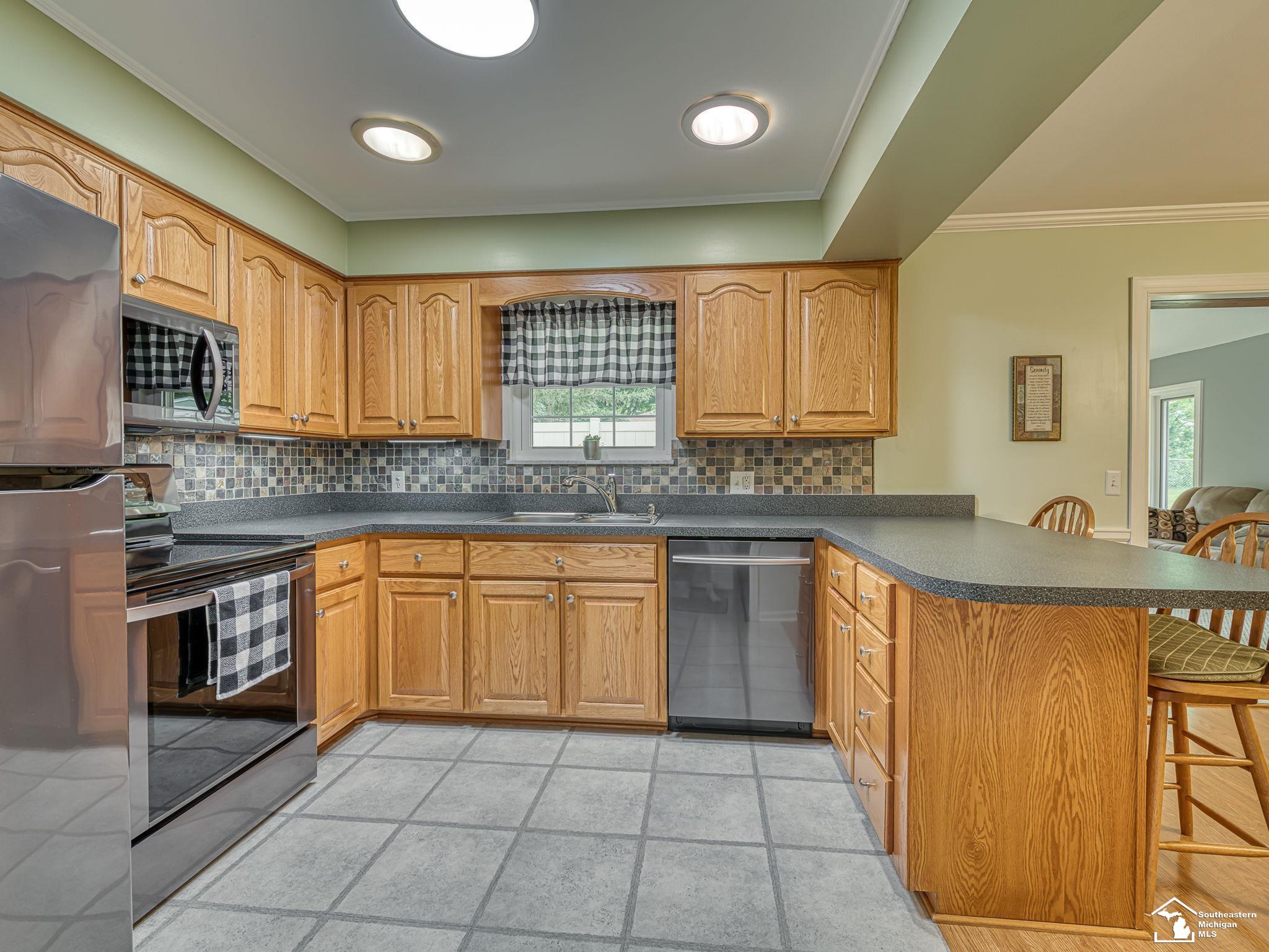 7524 Tarra Drive Property Photo 11