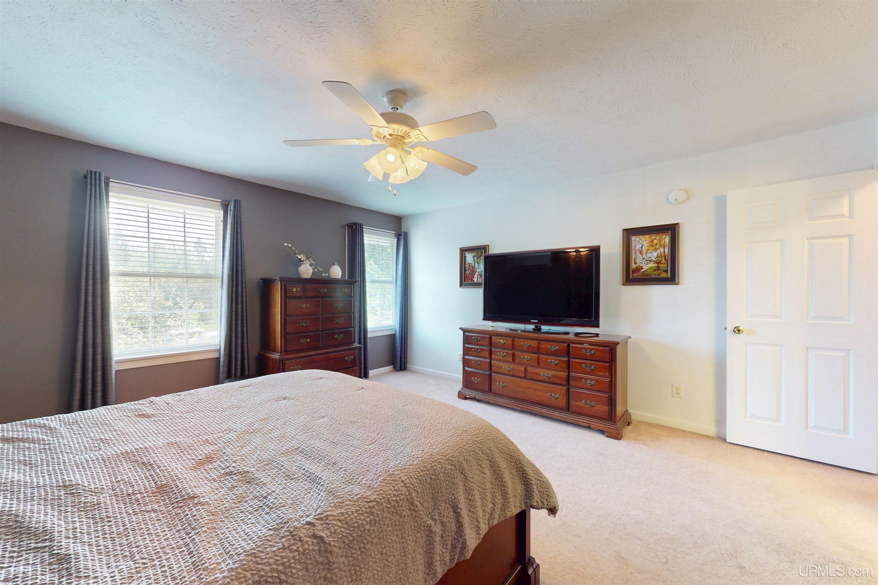 1550 Cypress Street Property Photo 31