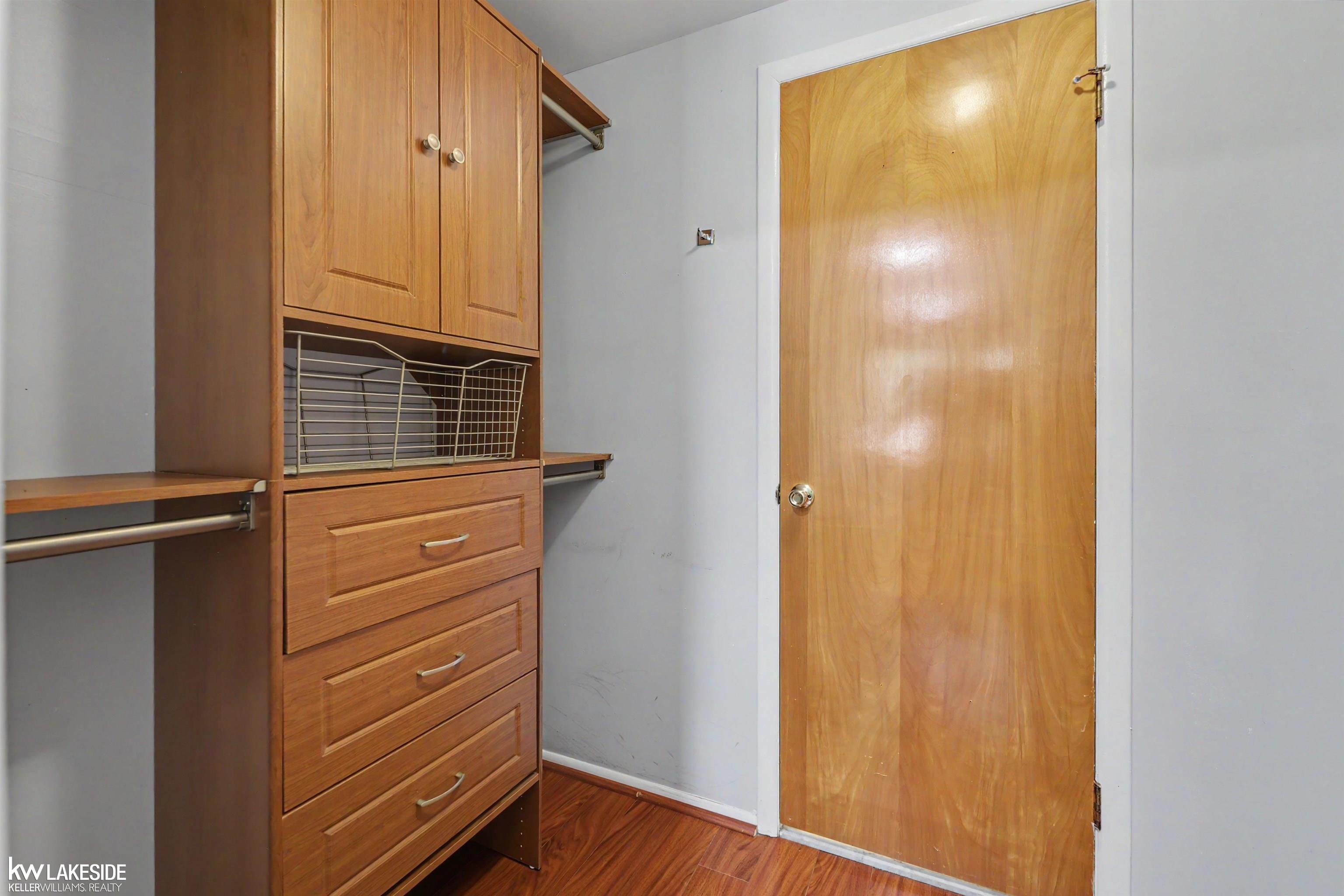 28306 Universal Drive Property Photo 22