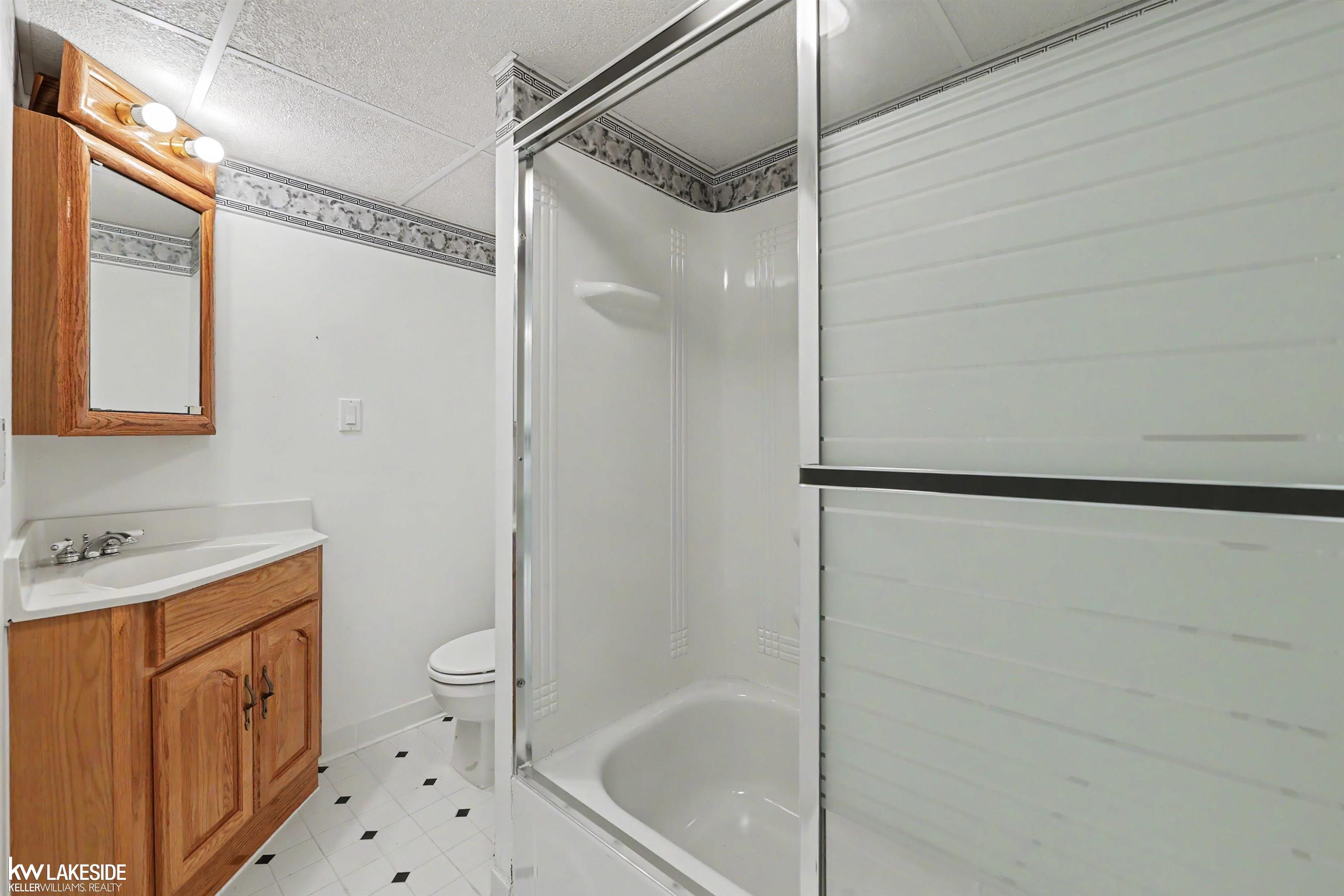 28306 Universal Drive Property Photo 33