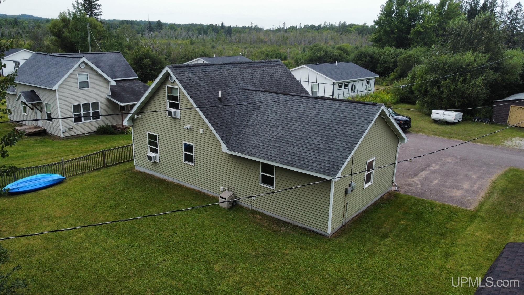 17203 Franklin Loop Property Photo 7