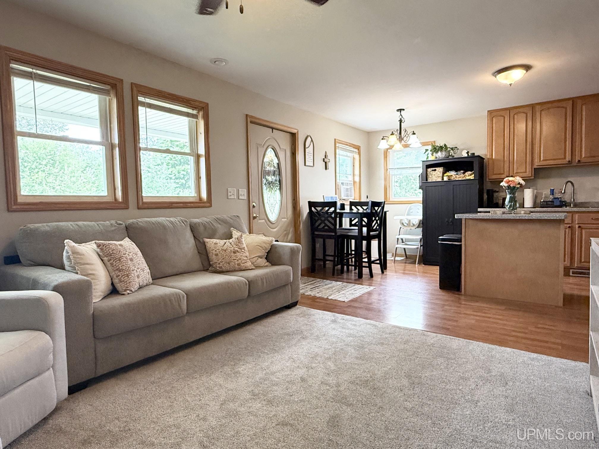 17203 Franklin Loop Property Photo 11