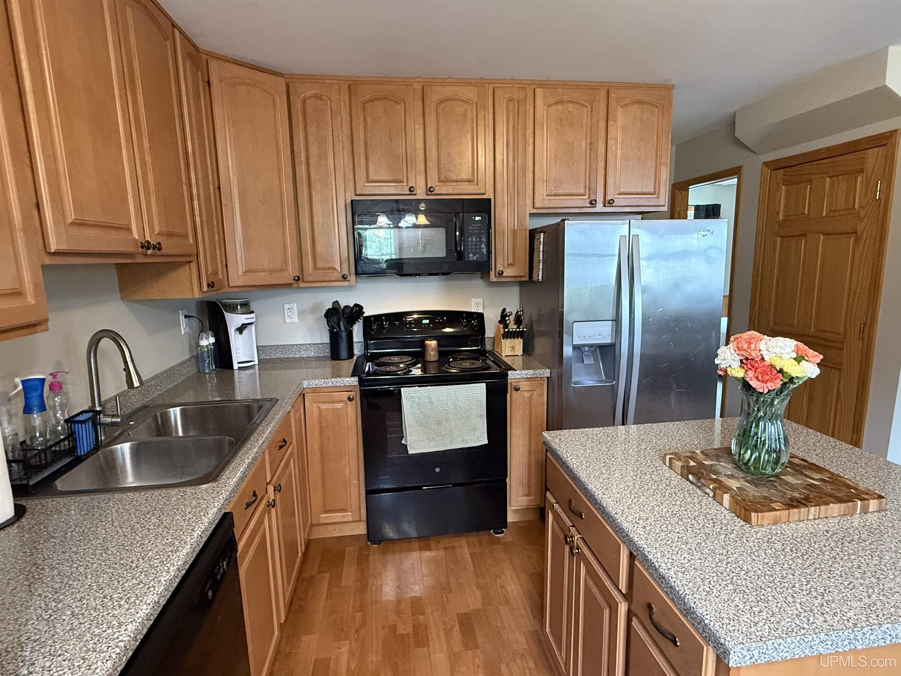 17203 Franklin Loop Property Photo 15