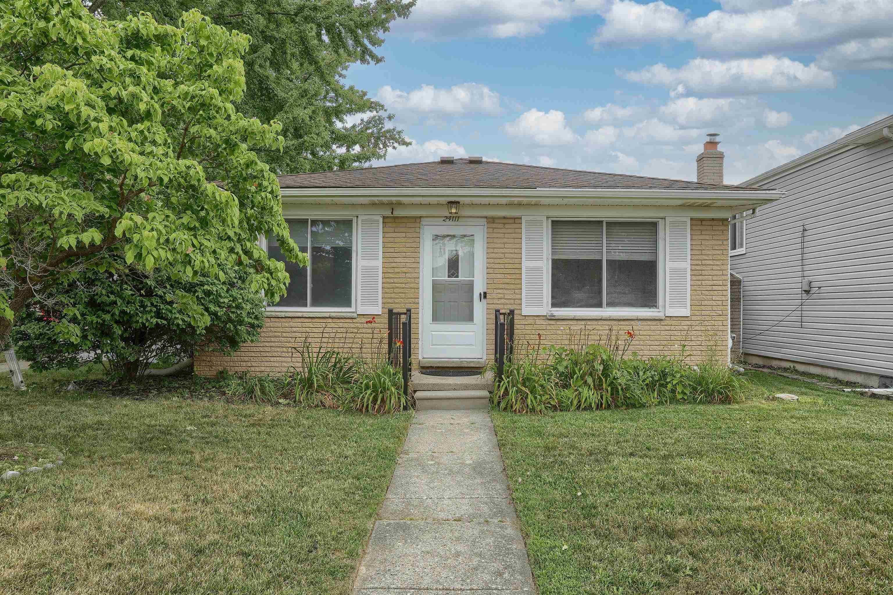 24111 Cottrell Street Property Photo 1