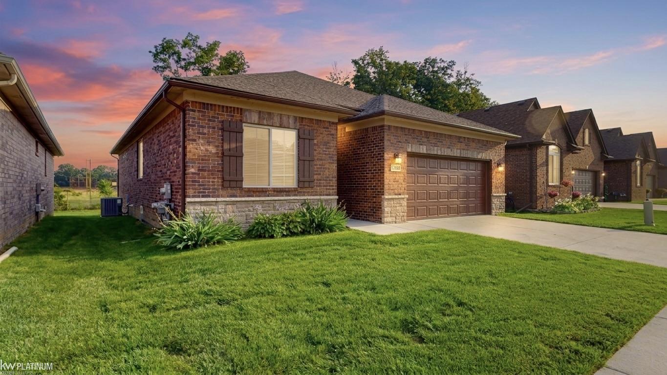 15300 Eton Pointe Drive Property Photo 3