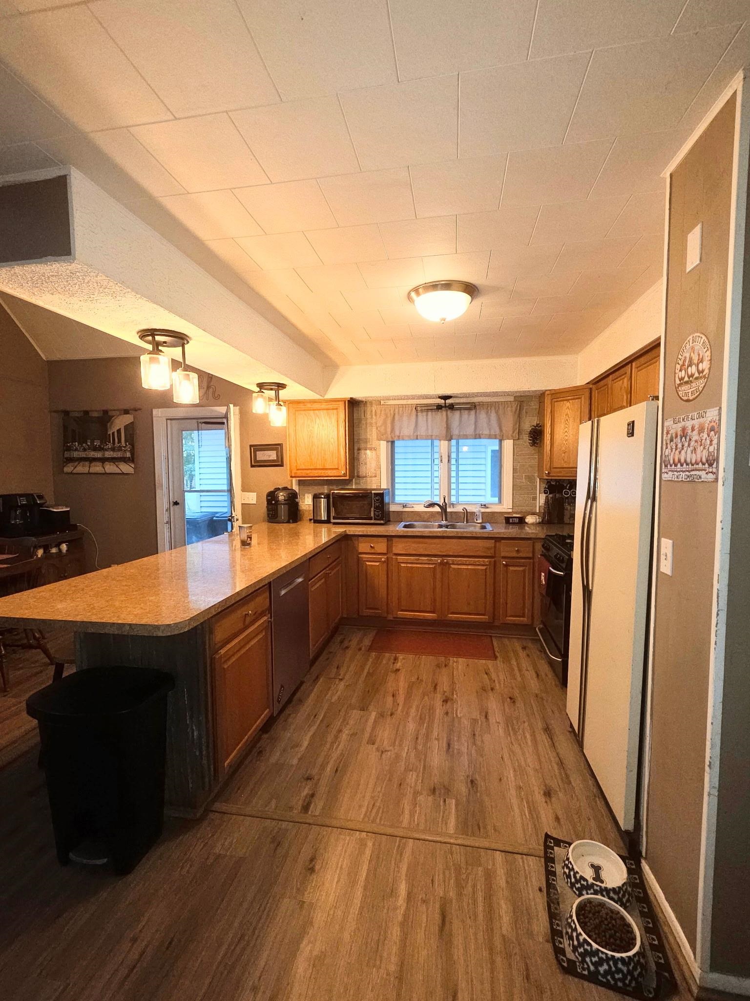4740 Oak Run Road Property Photo 10