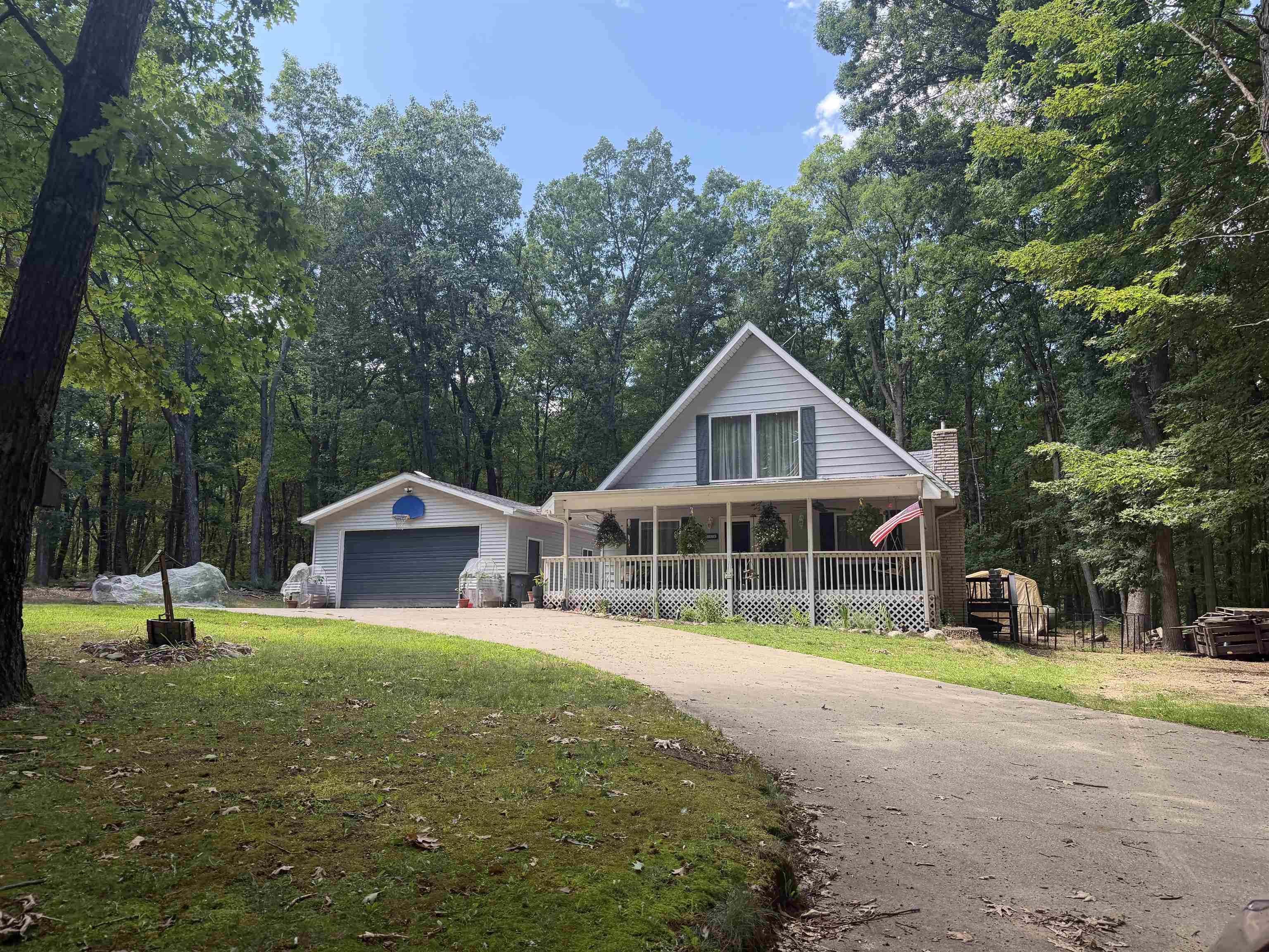 4740 Oak Run Road Property Photo 1