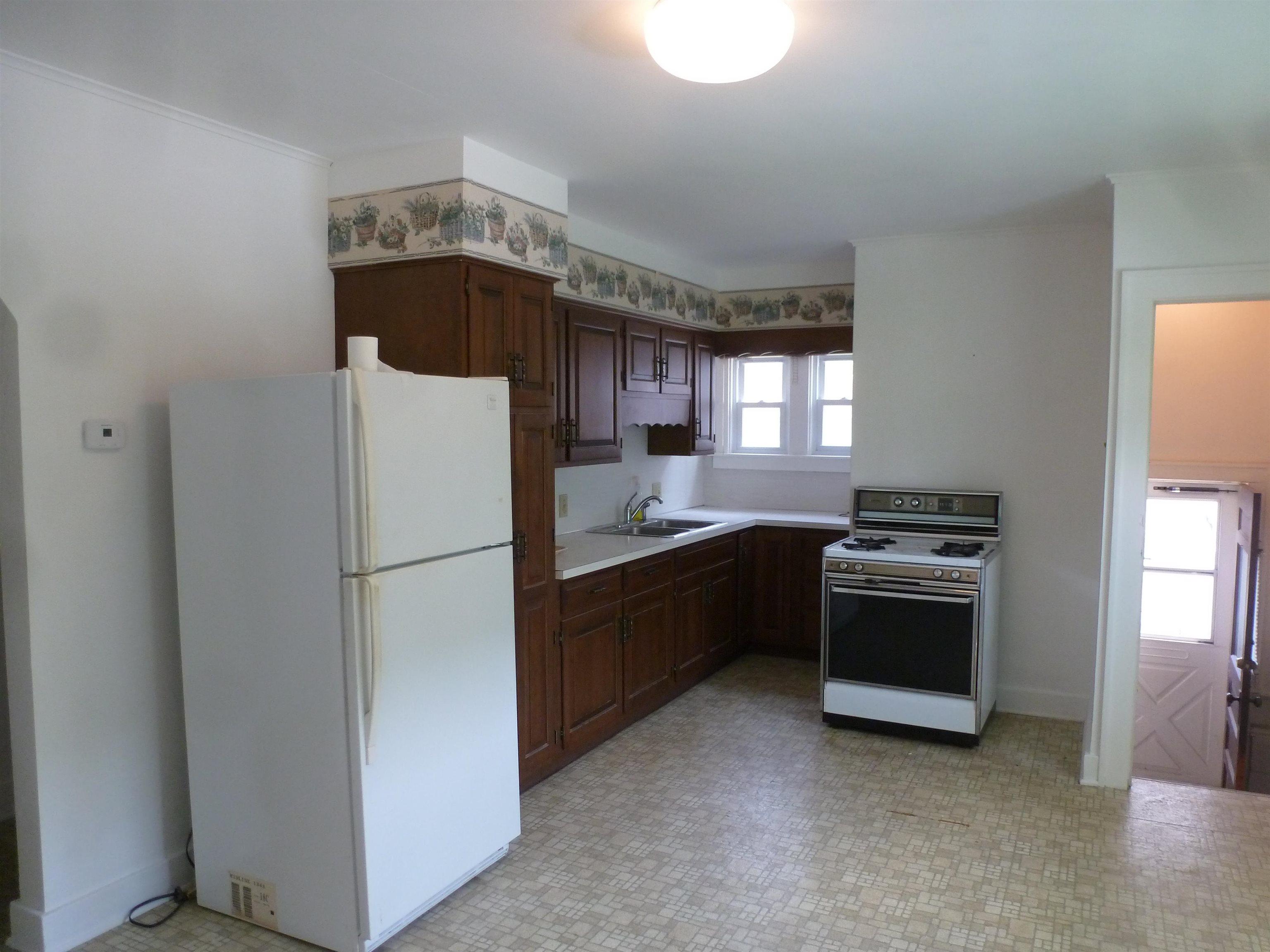 705 Stanton Street Property Photo 7