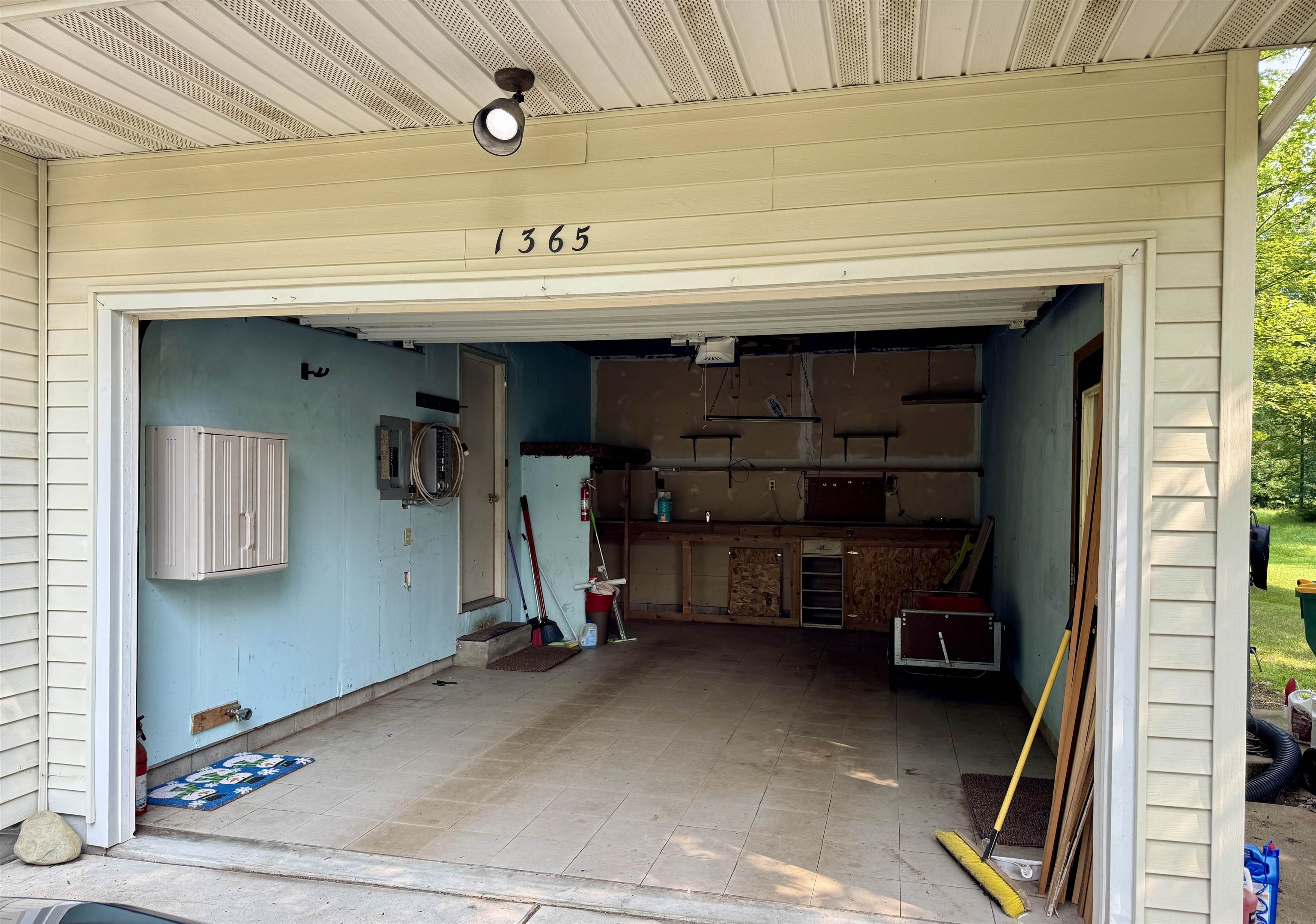 1365 E Burt Road Property Photo 15
