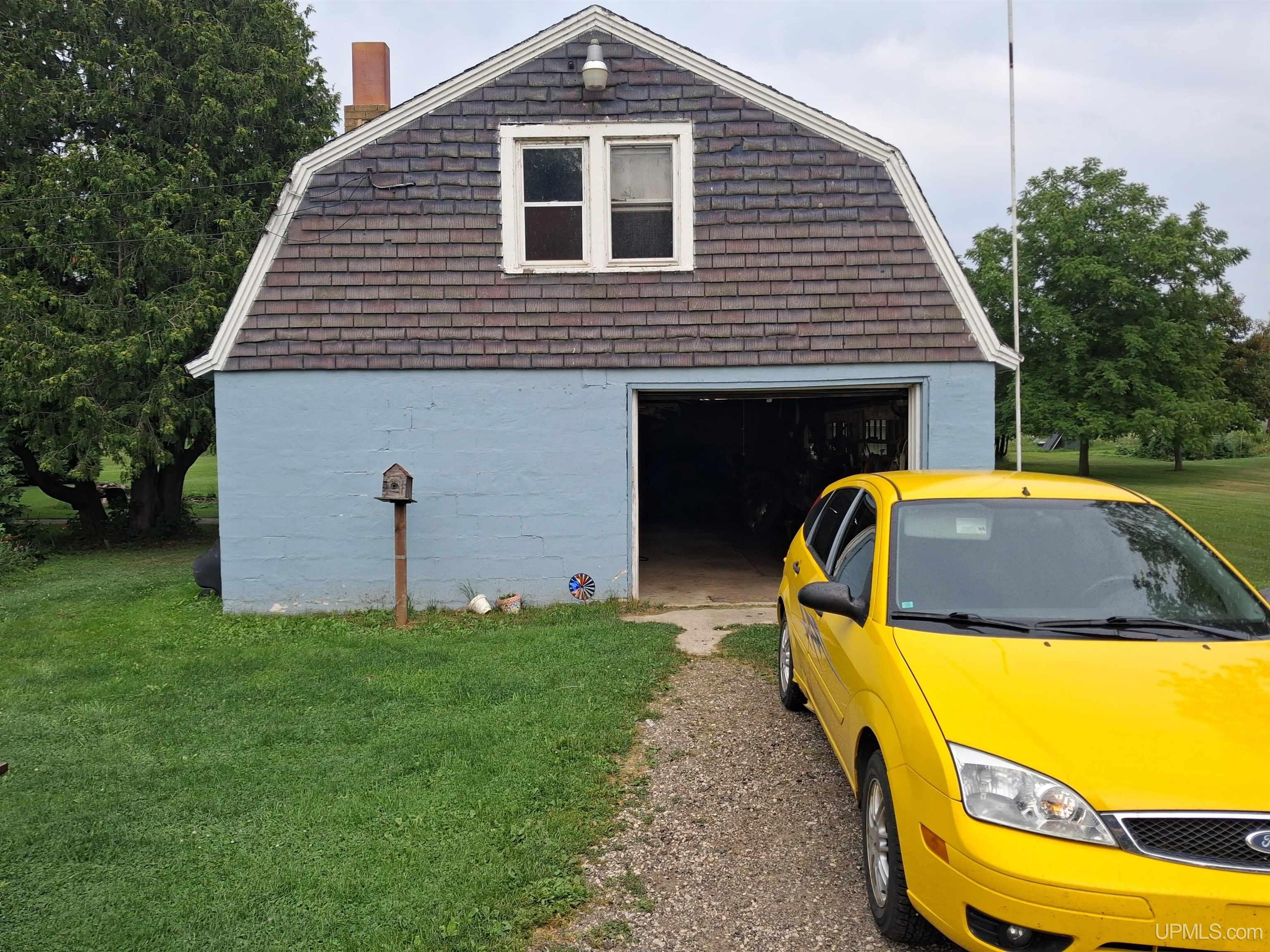 6446 State Street Property Photo 2