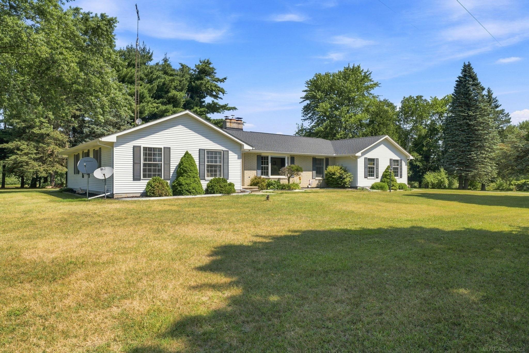 6335 Townsend Road Property Photo 1