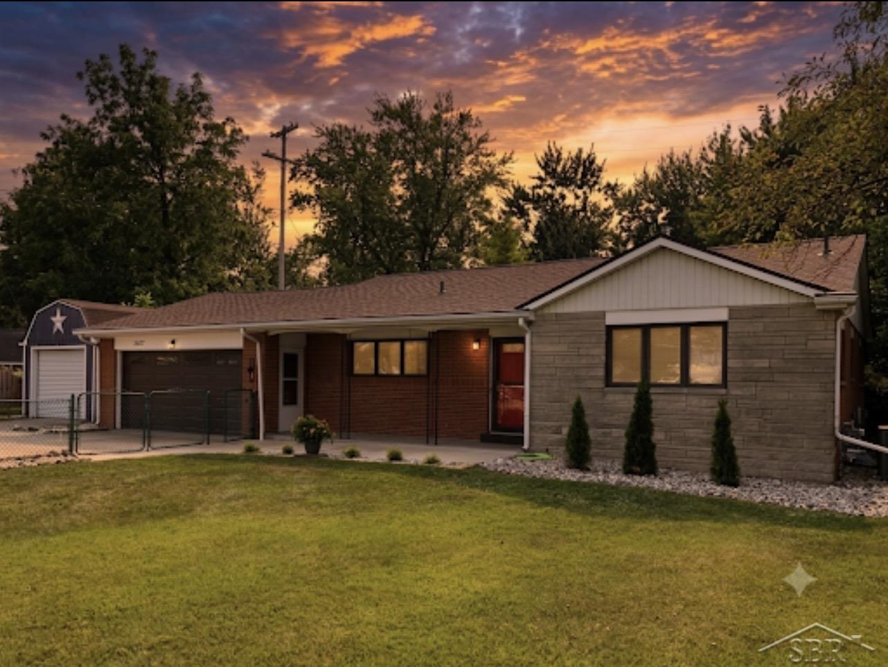 7437 Midland Road Property Photo 1
