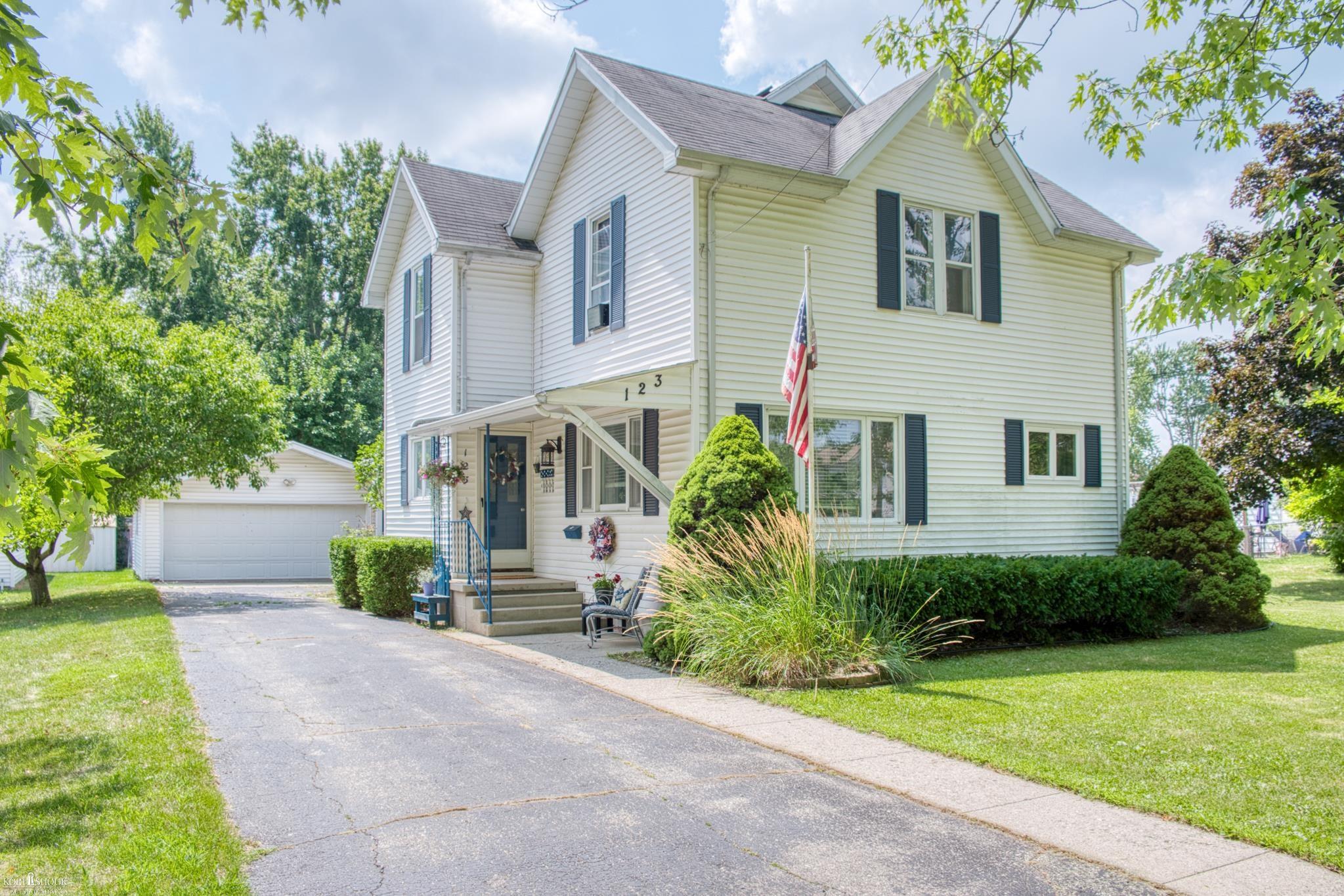 123 Floral Avenue