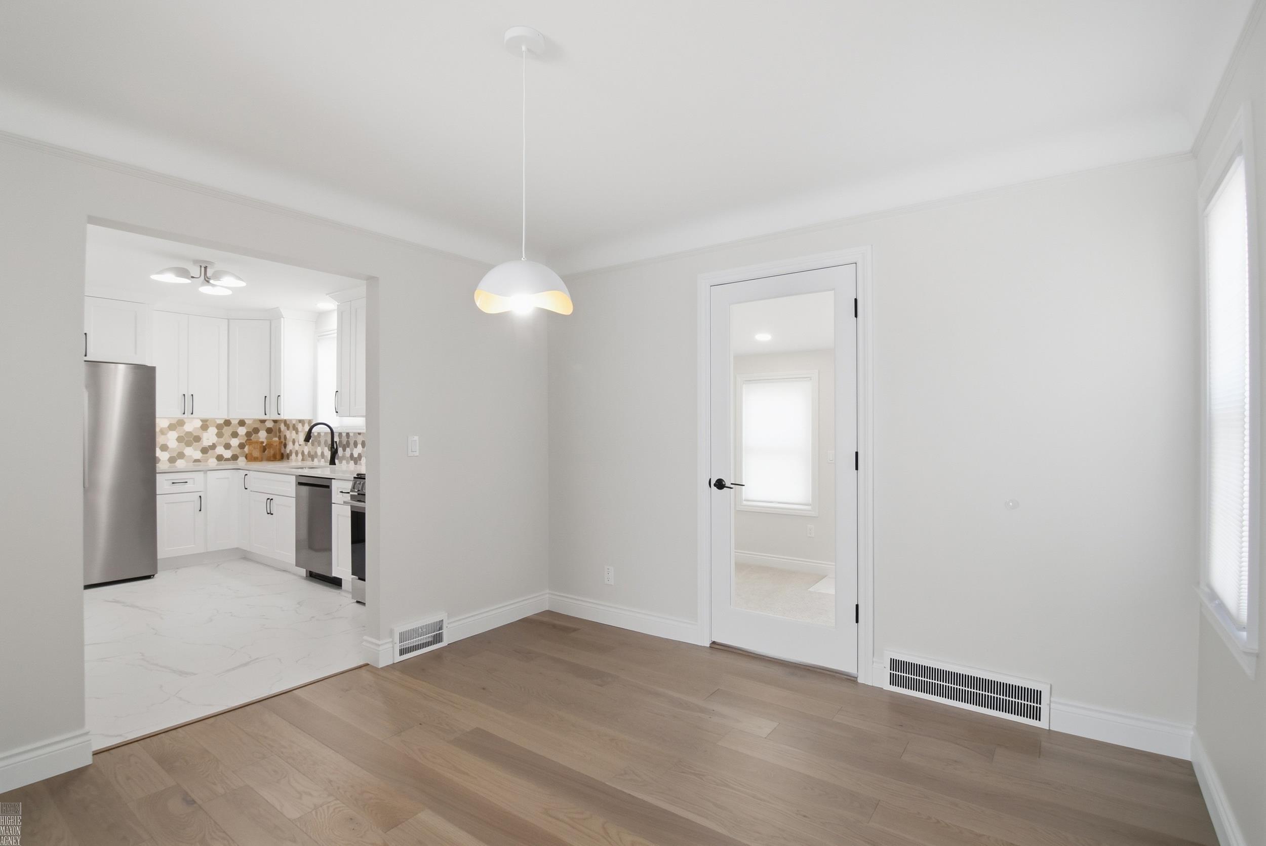 1342 Hollywood Avenue Property Photo 11