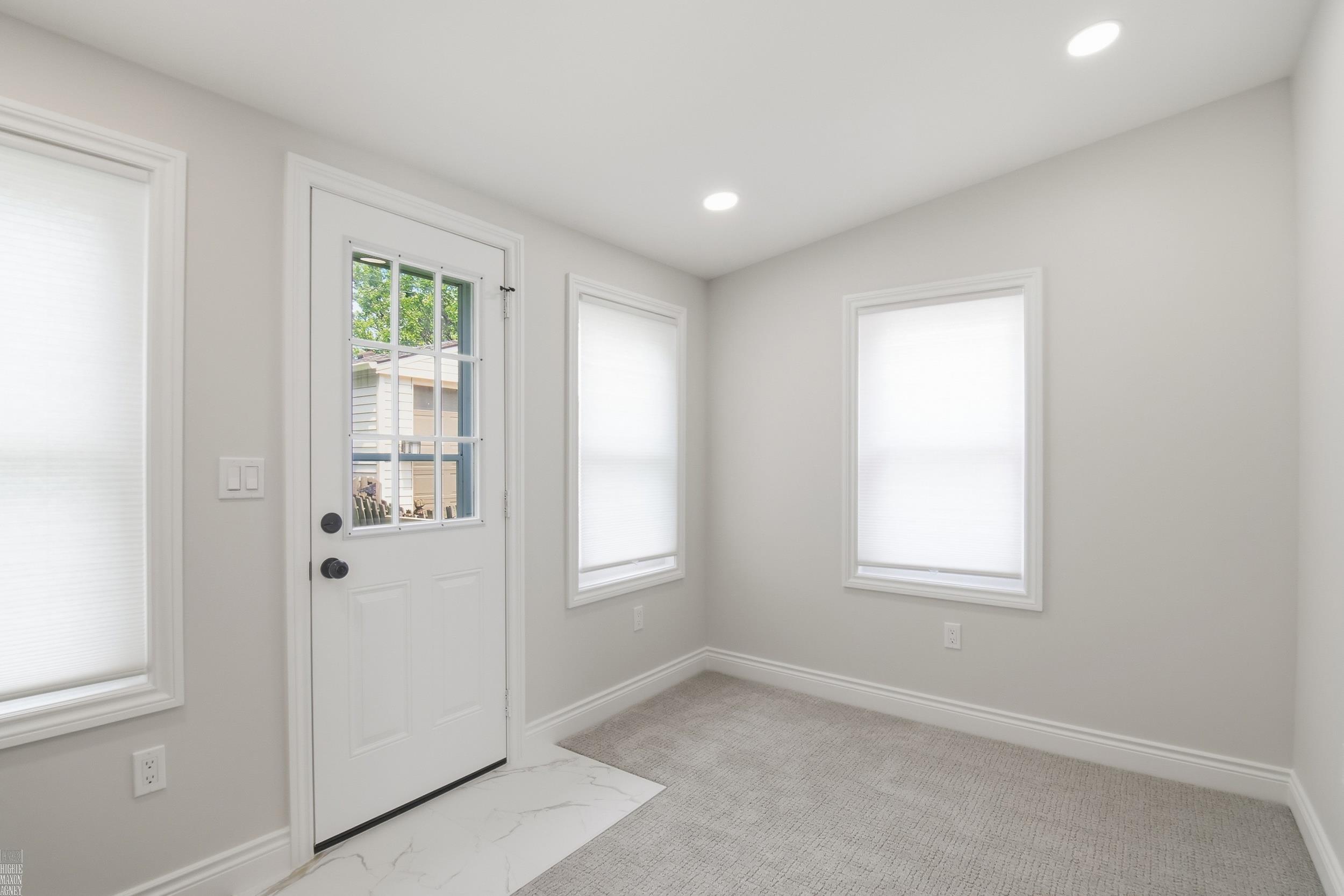1342 Hollywood Avenue Property Photo 13