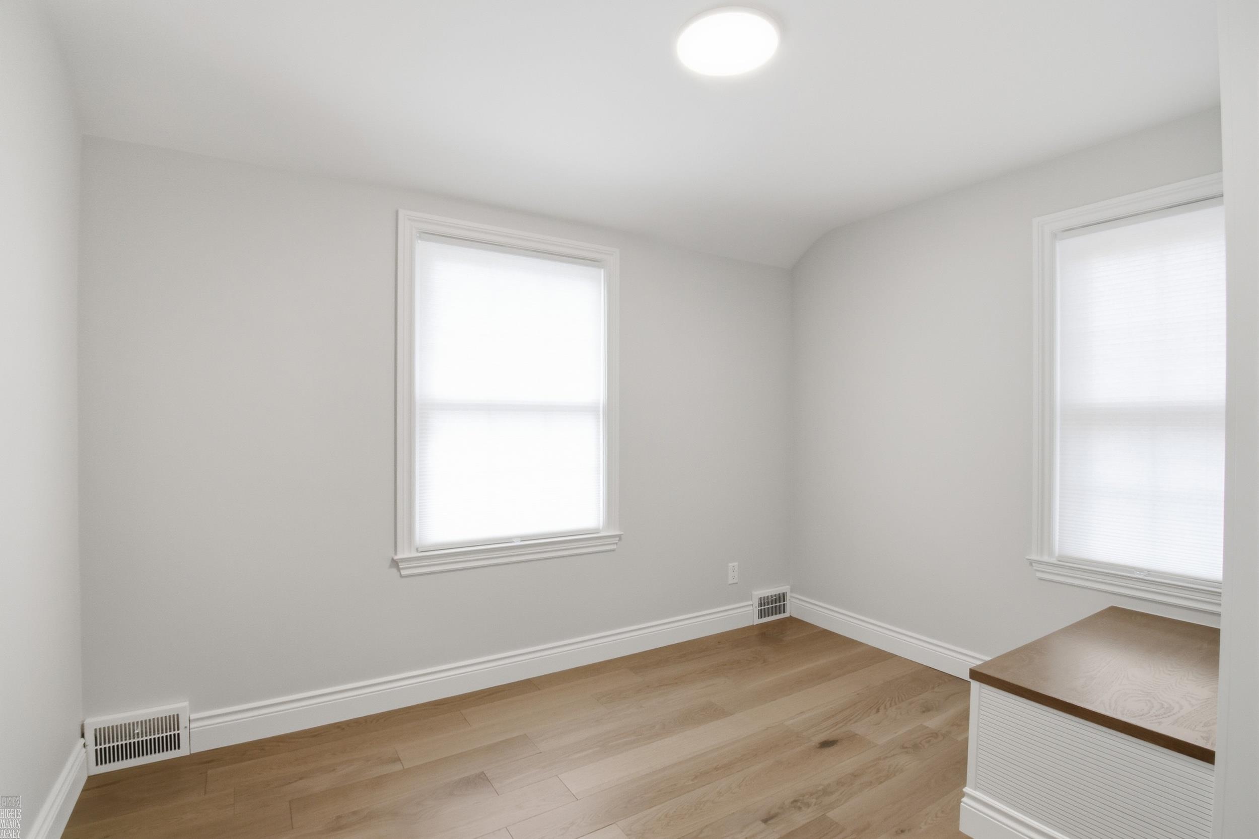 1342 Hollywood Avenue Property Photo 16