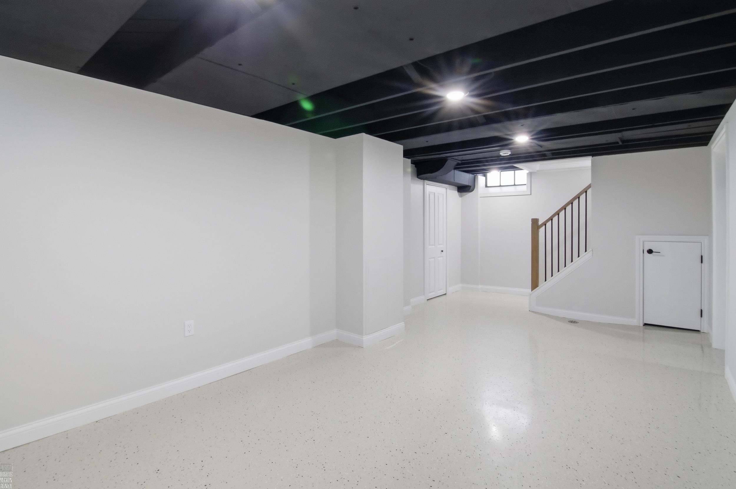 1342 Hollywood Avenue Property Photo 25