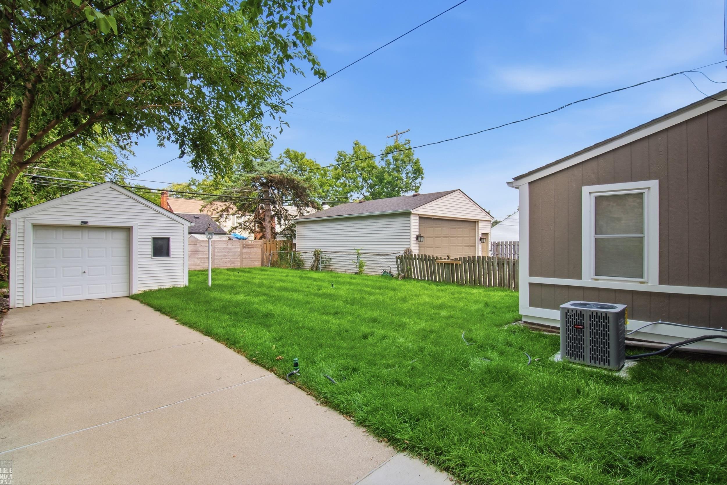 1342 Hollywood Avenue Property Photo 29