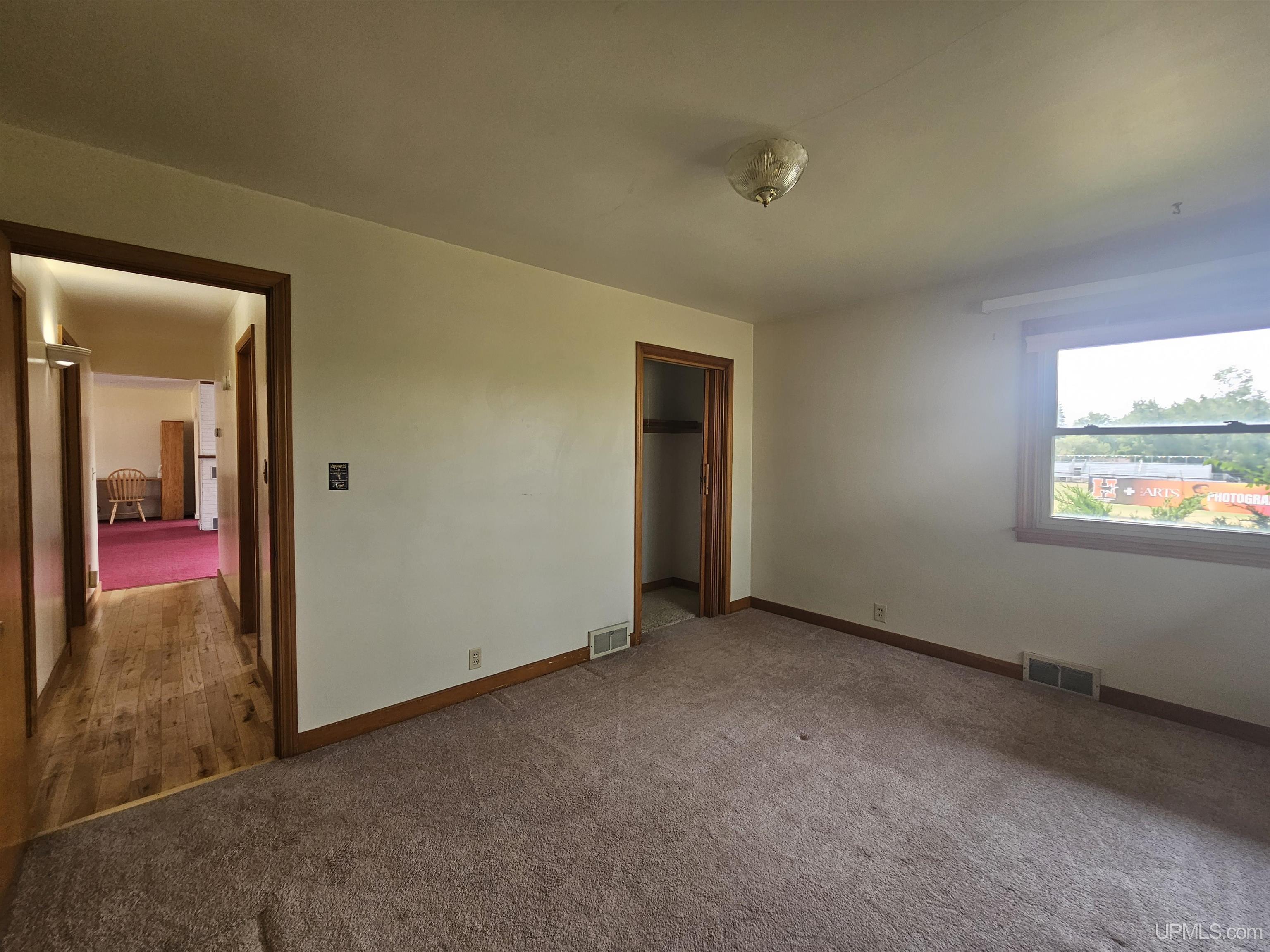 613 N 5th Avenue Property Photo 18