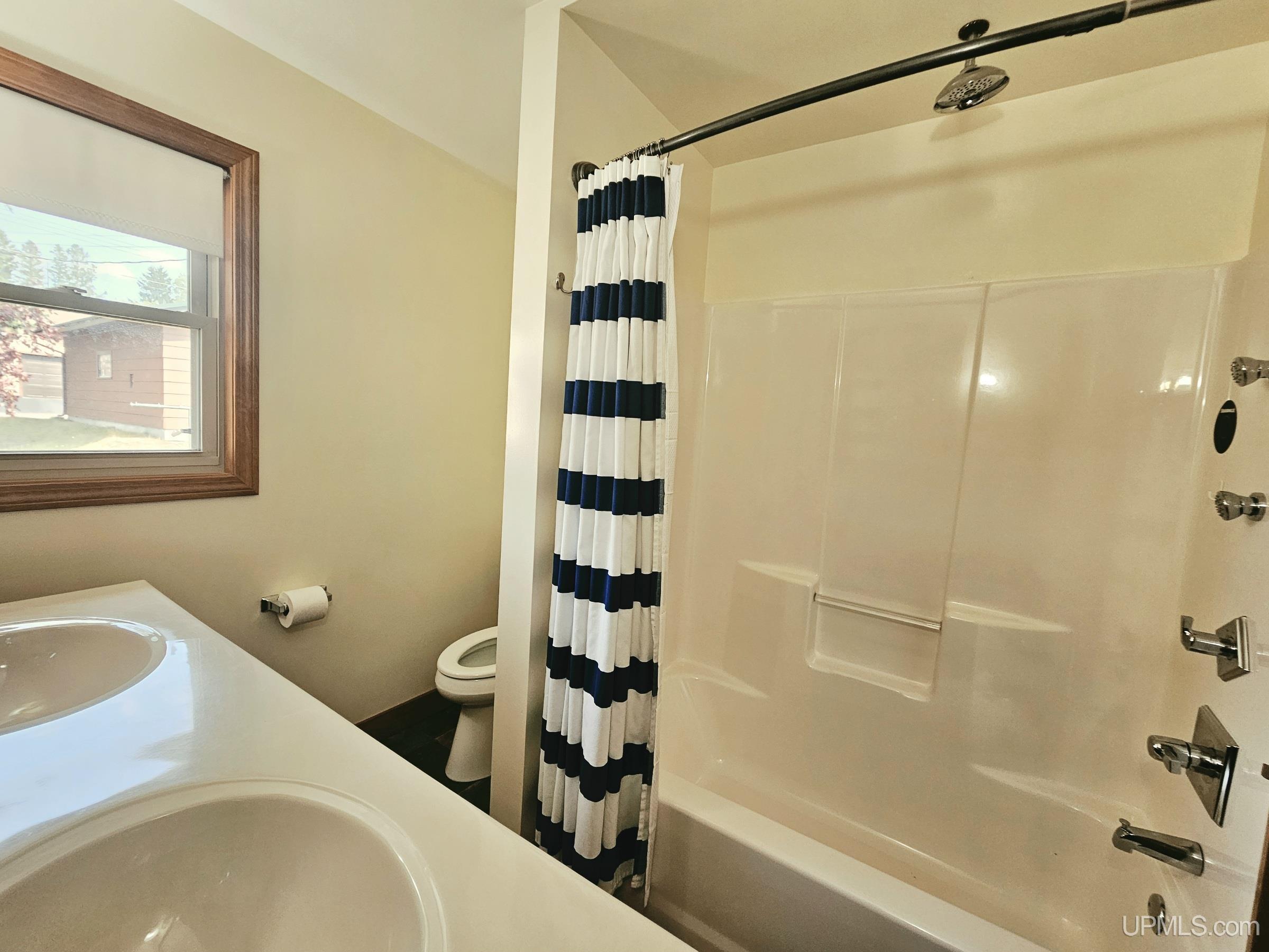 613 N 5th Avenue Property Photo 23