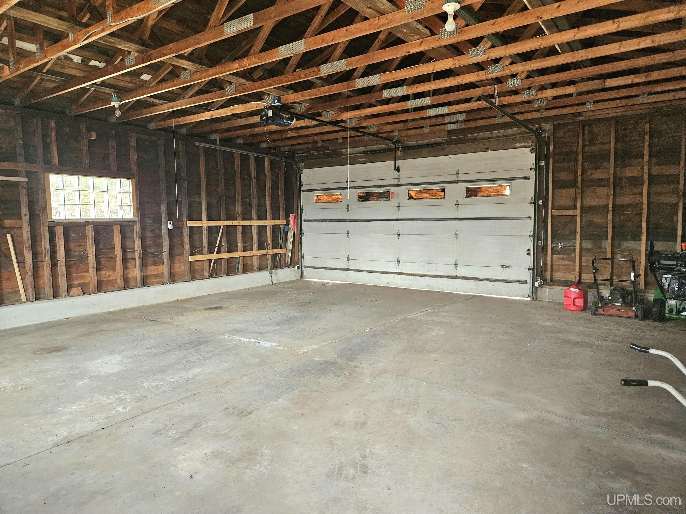 613 N 5th Avenue Property Photo 48