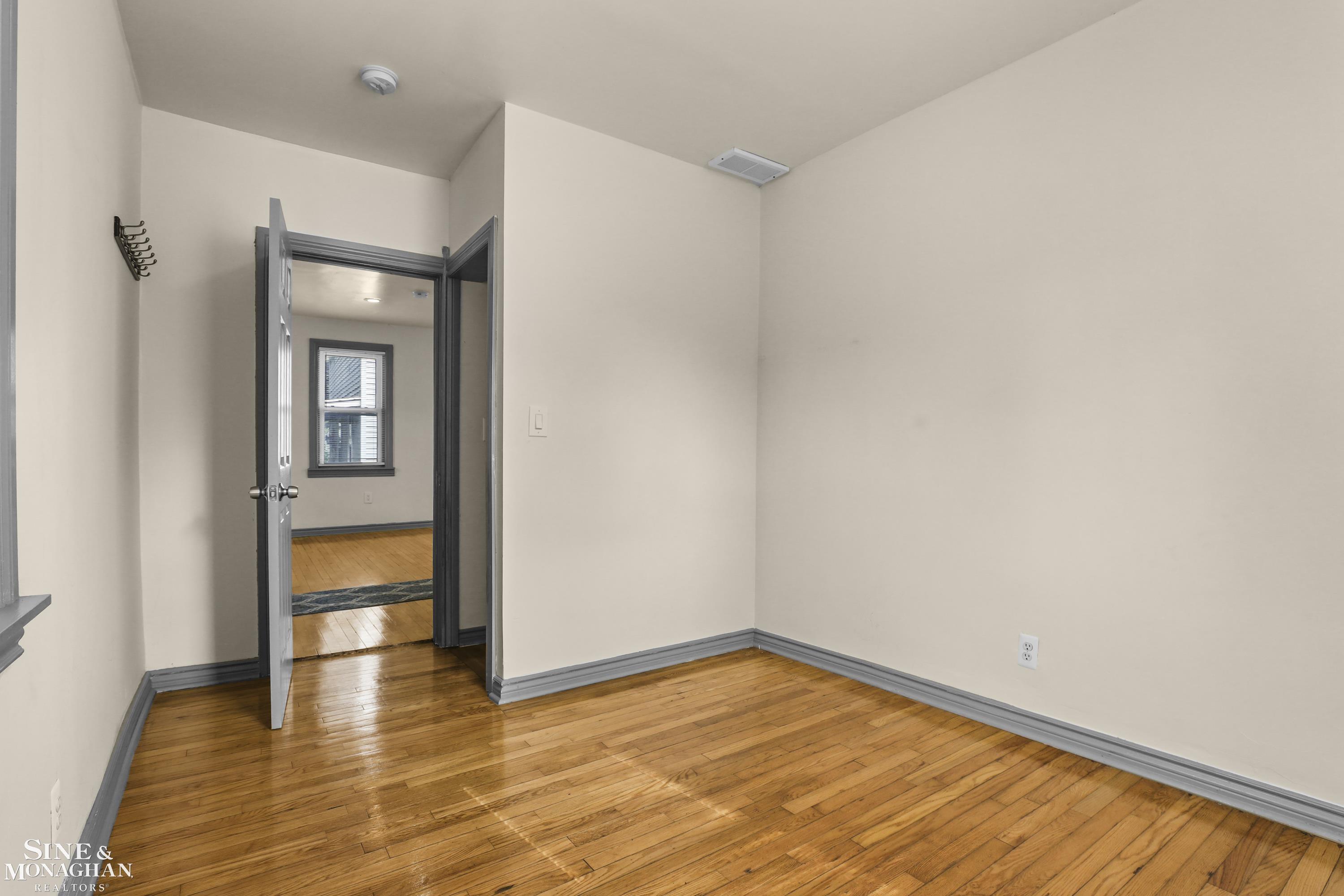 1312 E Harry Avenue Property Photo 8