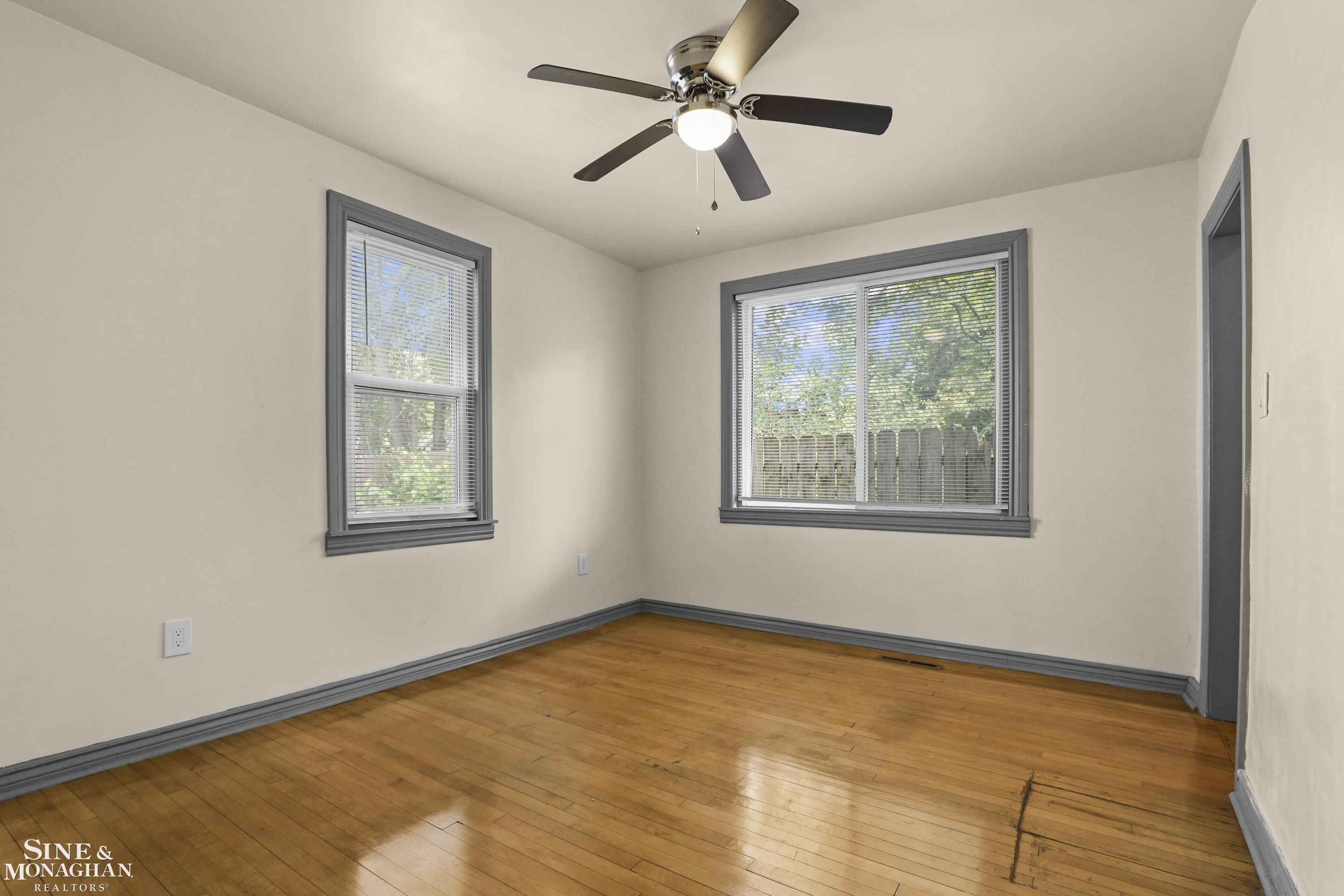 1312 E Harry Avenue Property Photo 9