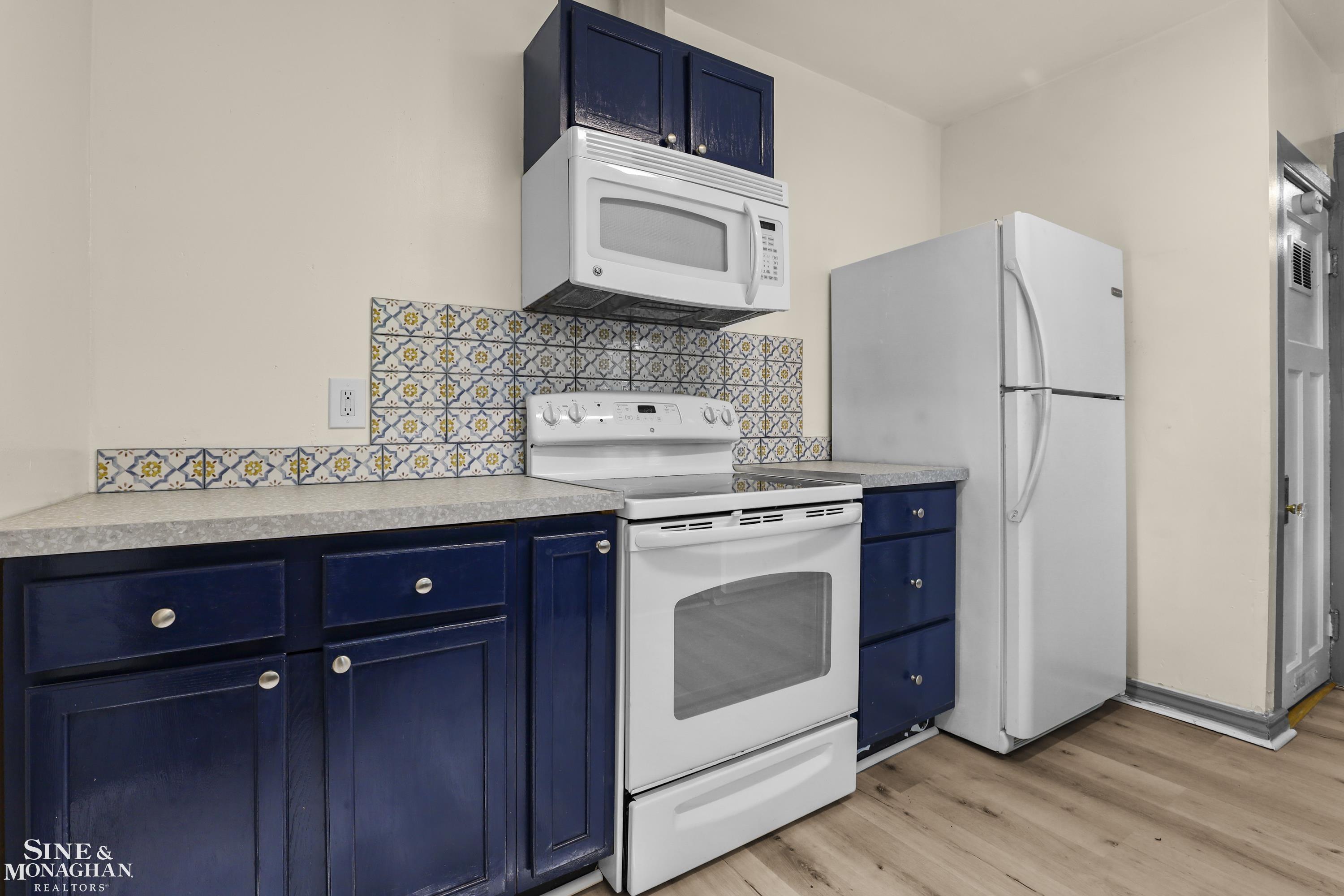 1312 E Harry Avenue Property Photo 13