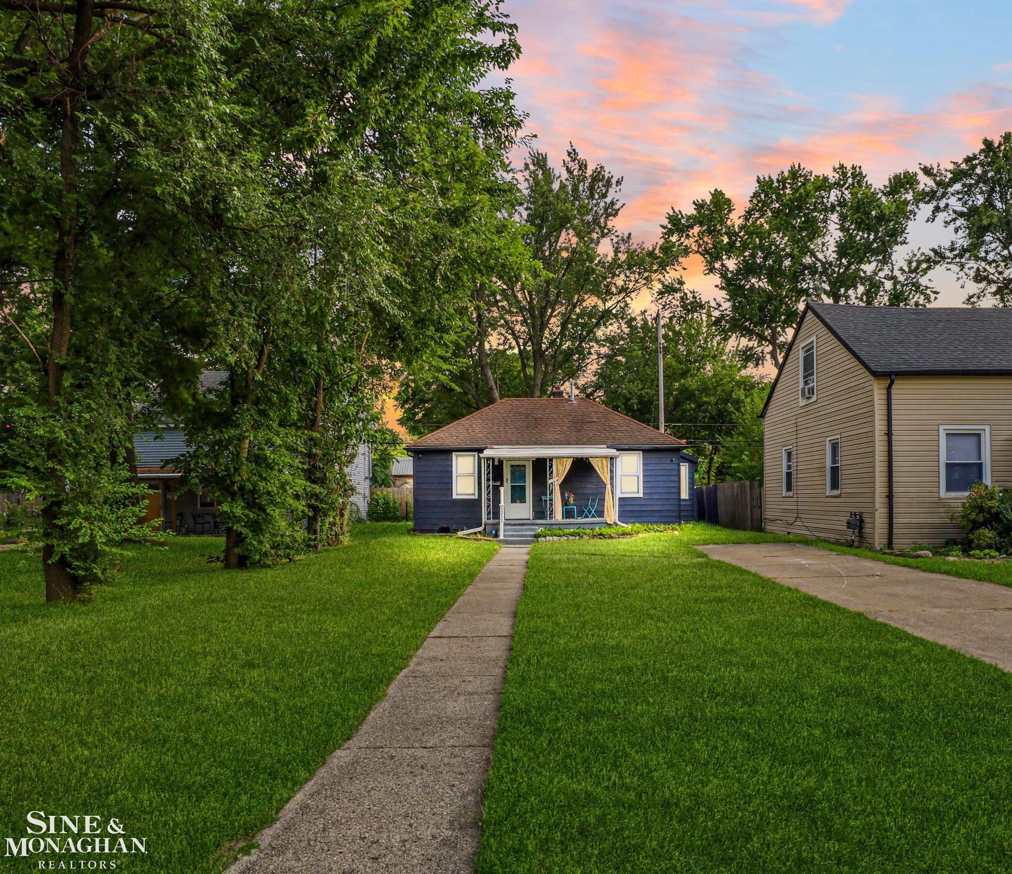 1312 E Harry Avenue Property Photo 22