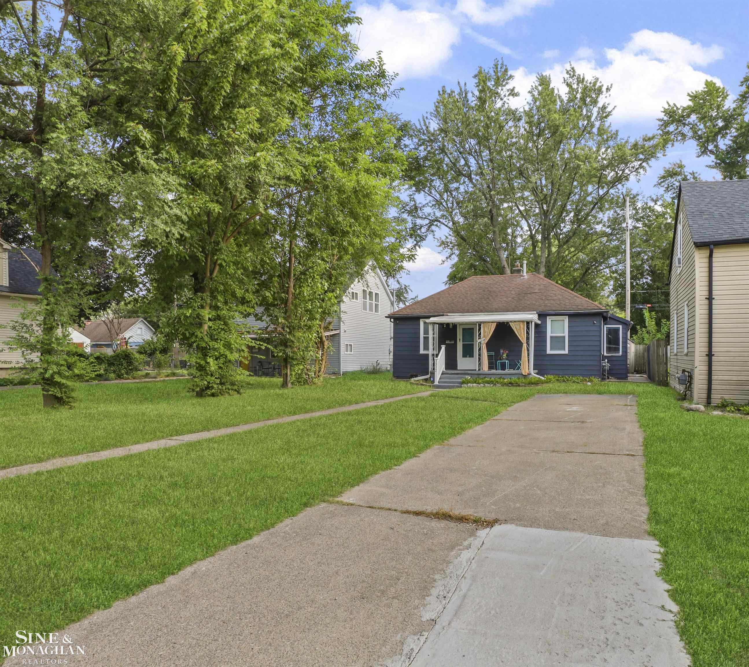 1312 E Harry Avenue Property Photo 23