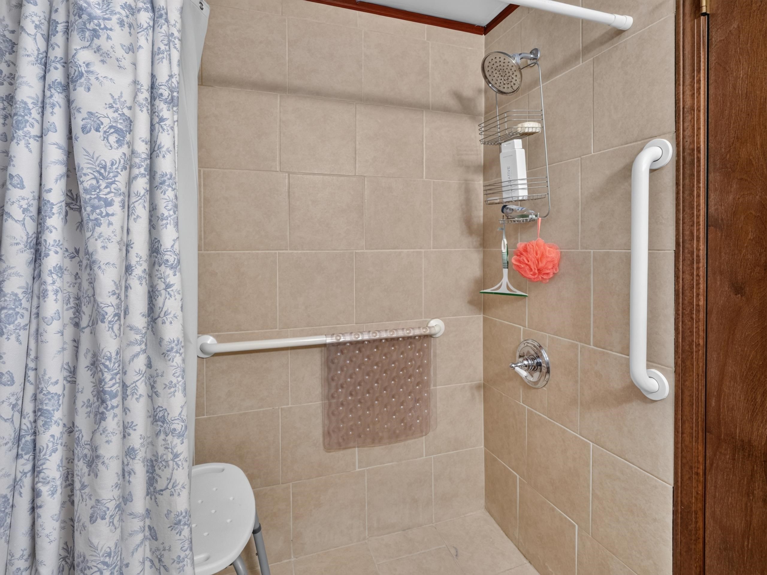 223 Cherryview Drive Property Photo 18