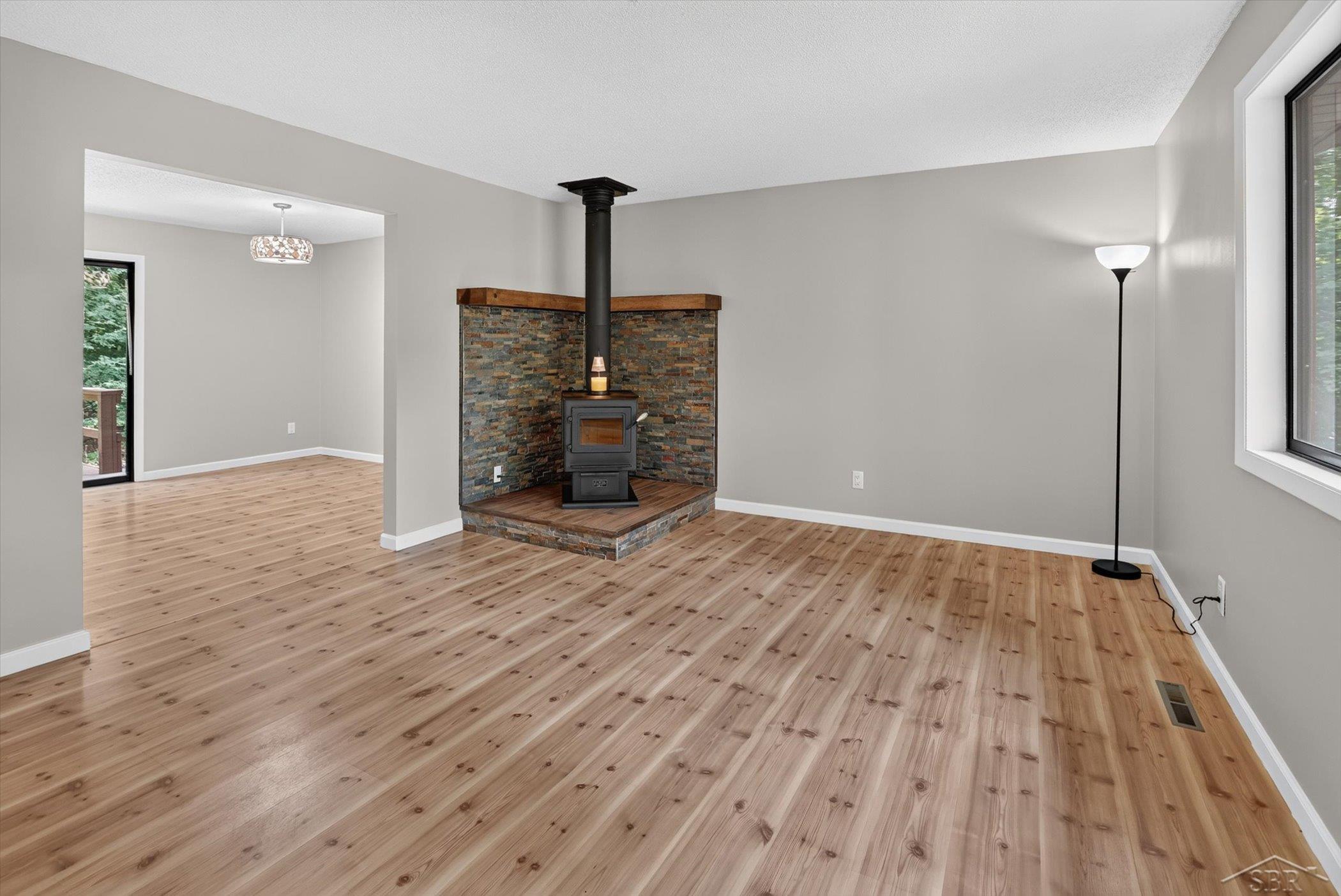 5016 Airport Road Property Photo 4